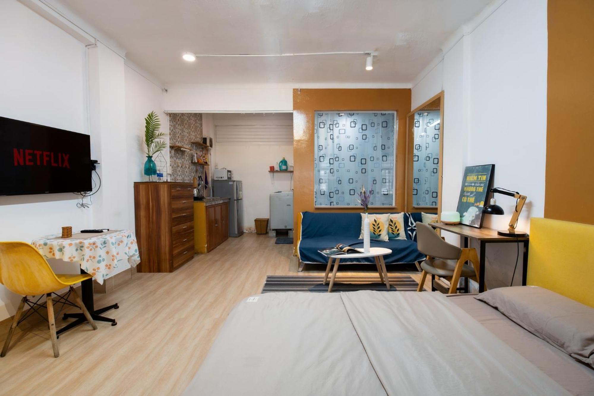 Lagom 24 - Bathtub-balcony, Nguyen Du, Ben Nghe Ward, Dist 1 Apartment