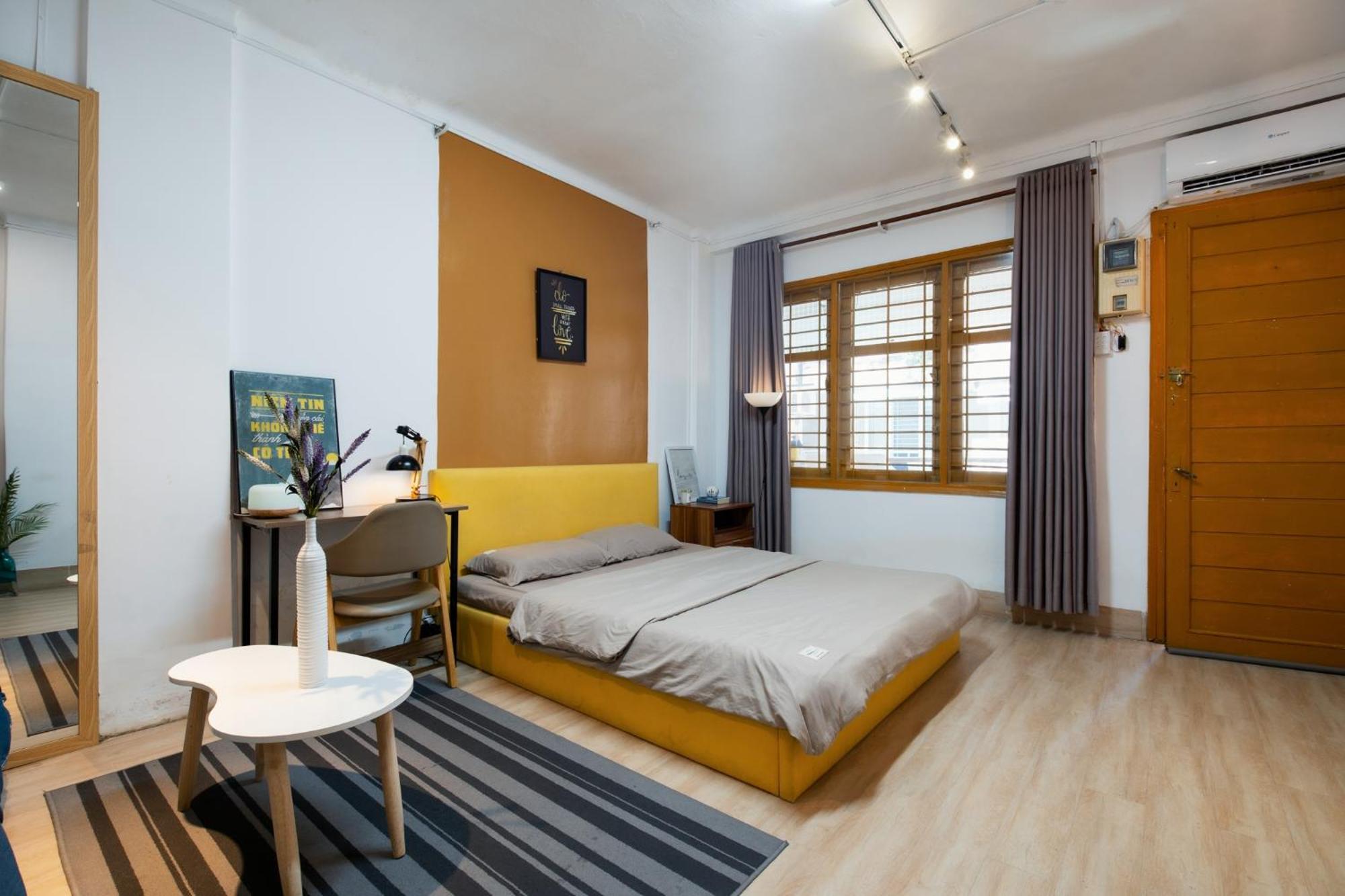 Lagom 24 - Bathtub-balcony, Nguyen Du, Ben Nghe Ward, Dist 1 Apartment *