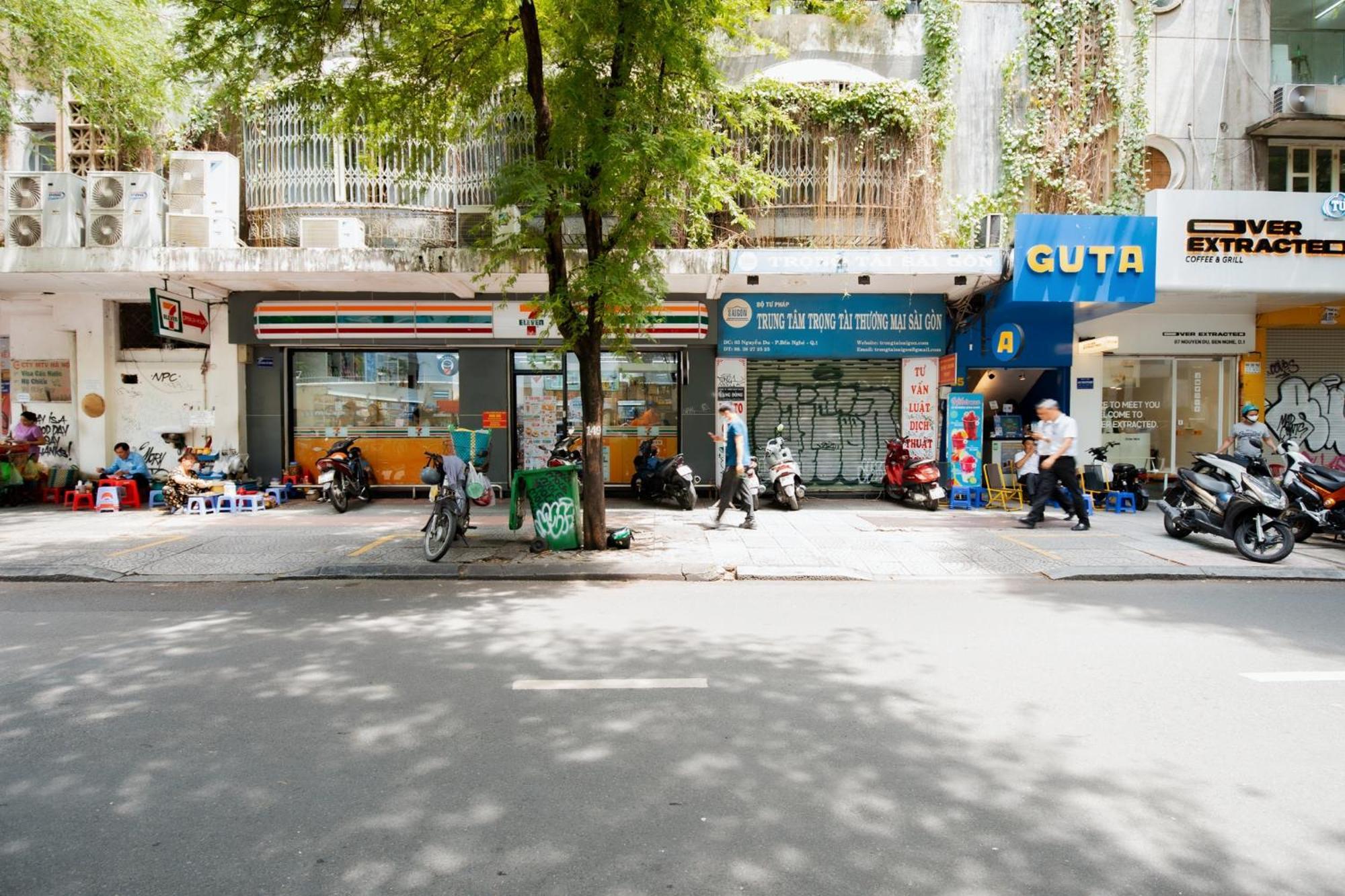 Lagom 16: Urban Oasis Near Notre-dame Cathedral * Ho Chi Minh City