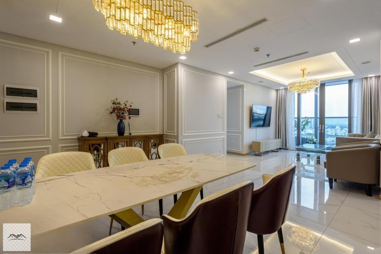 Landmark 81 Skyscape View Homestay
