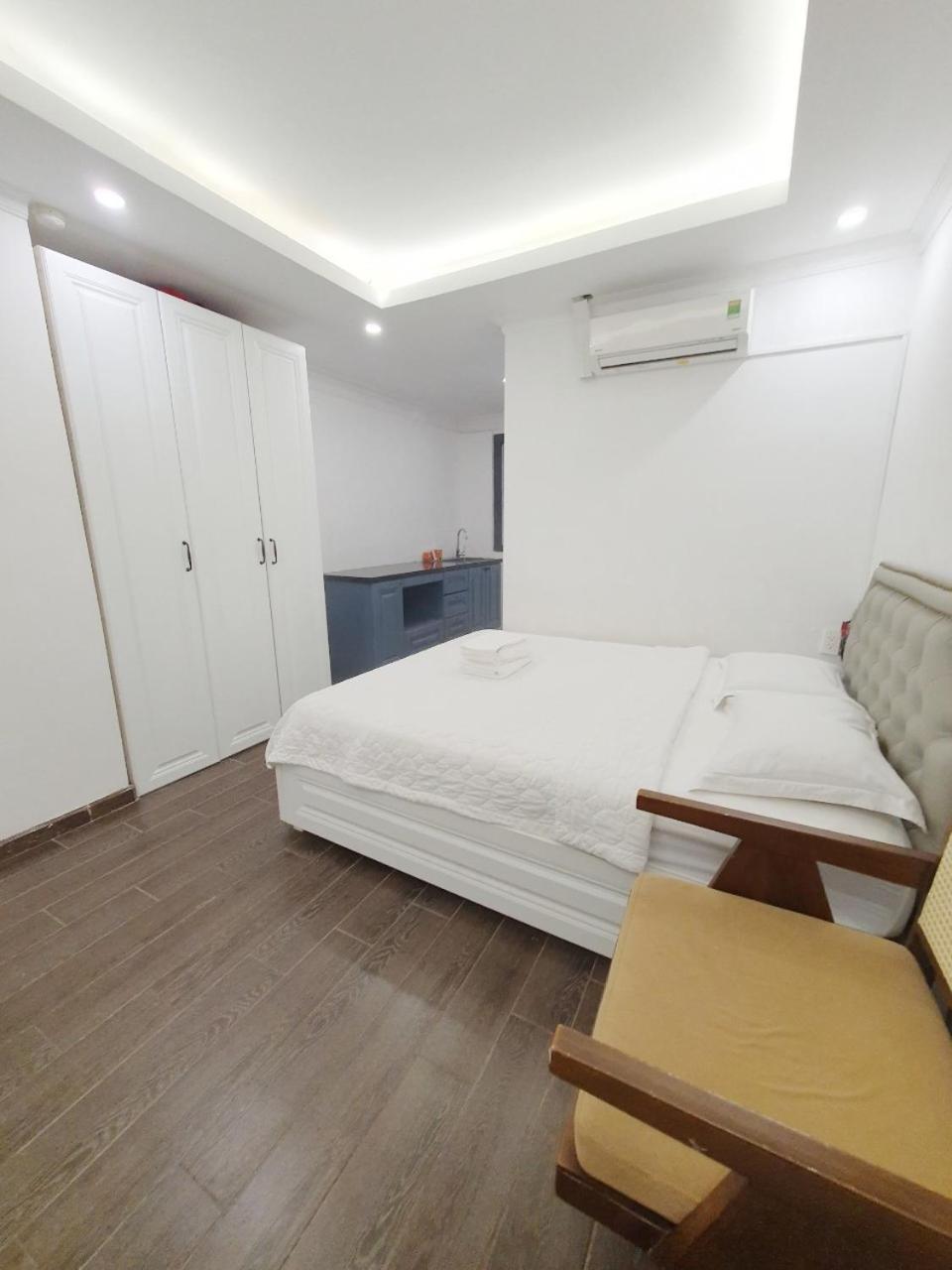 Golden Sun 72 Hotel