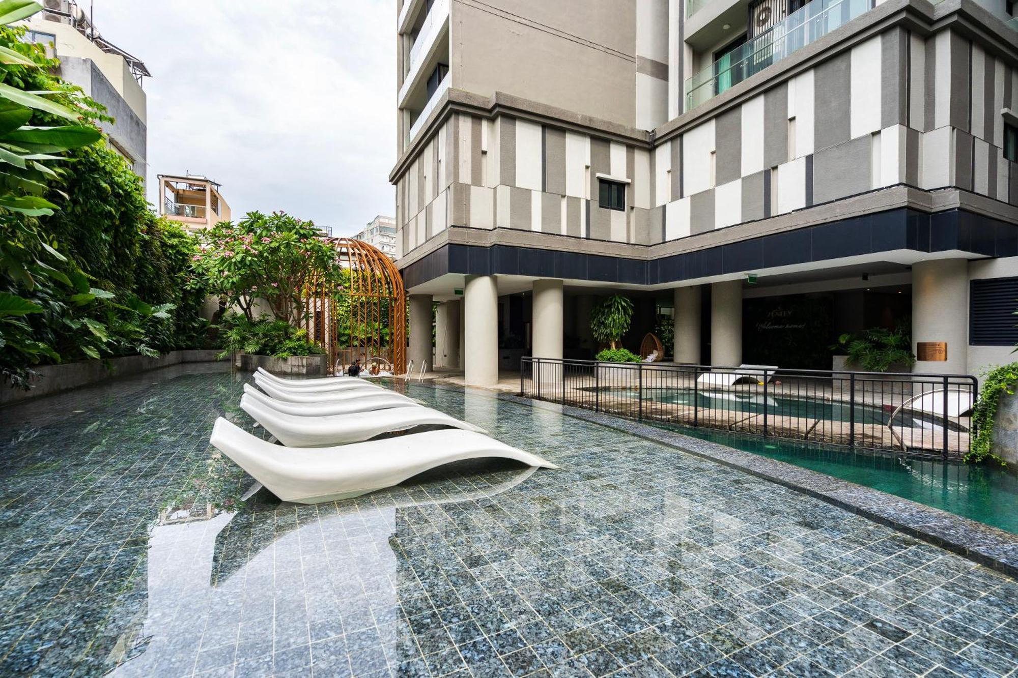 Modern District 1 2br&3br D1&zenity Outdoor Jacuzzi Pool Apartment Ho Chi Minh City