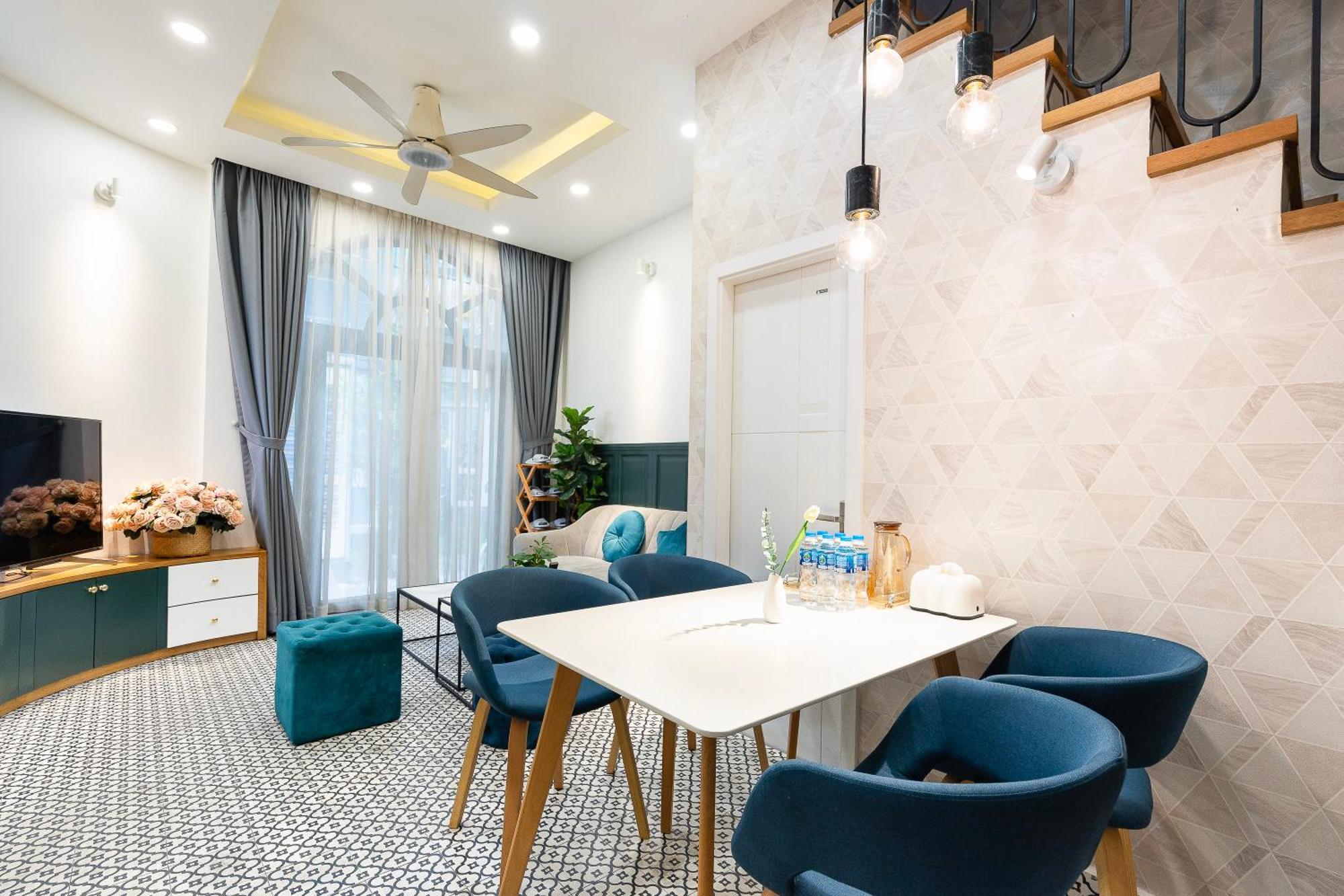 Entire 3br House In City, D1 Ho Chi Minh City