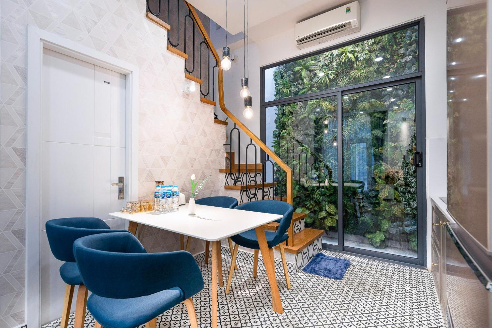 Holiday home Entire 3br House In City, D1 Ho Chi Minh City