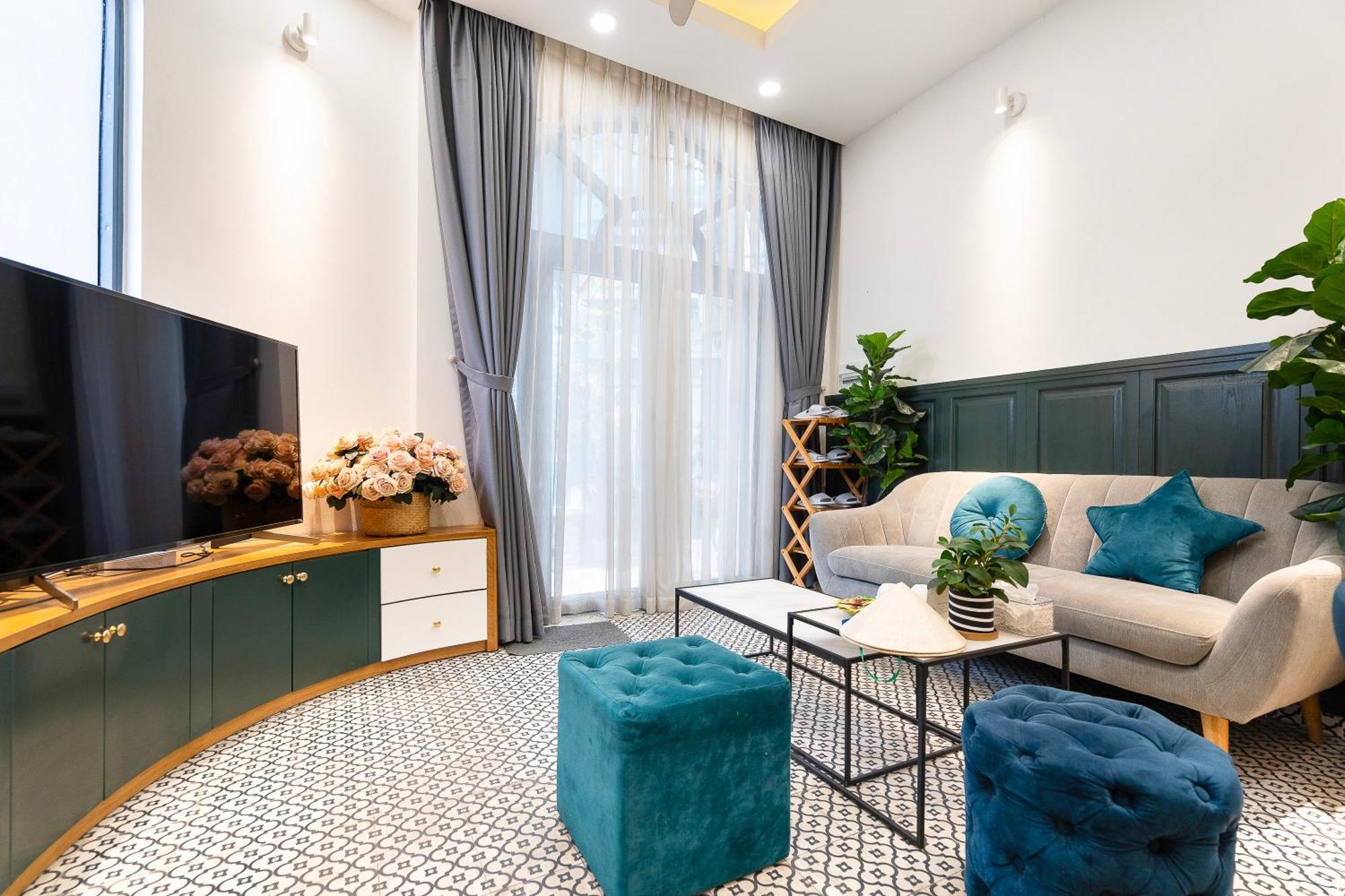 Entire 3br House In City, D1 Ho Chi Minh City