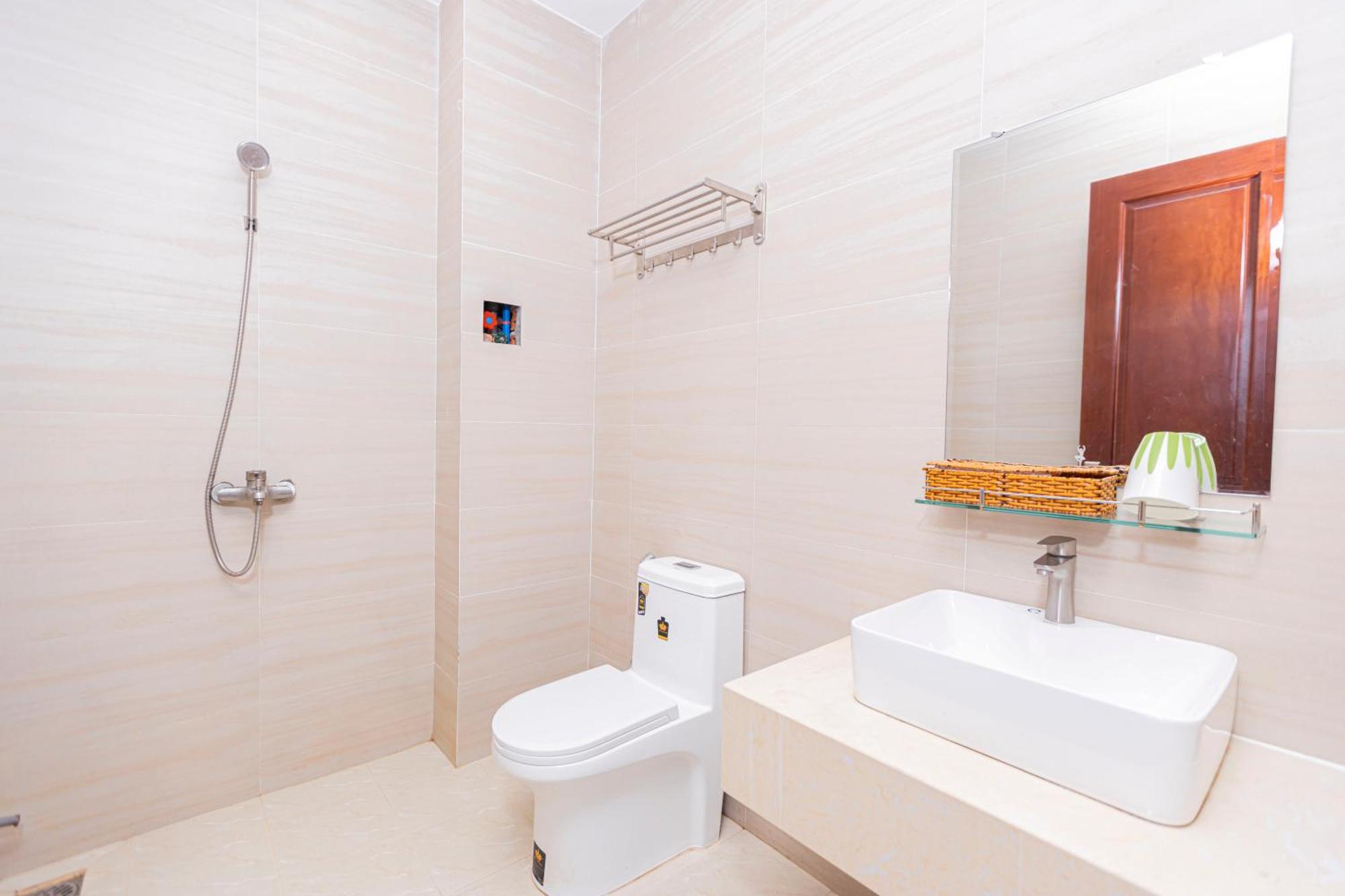Phu Gia Khách sạn *