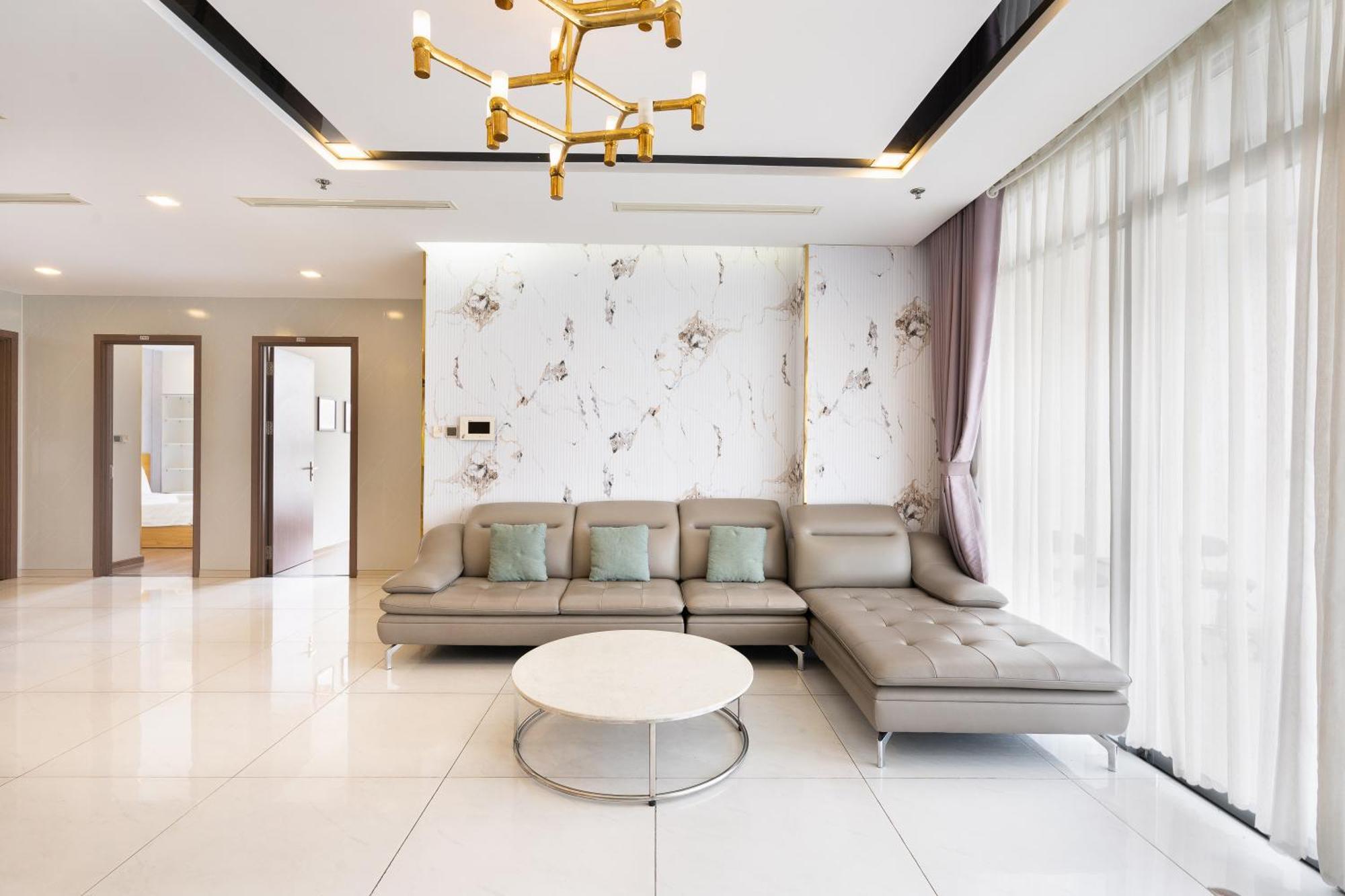 Vinhomes Luxury Art Condotel Apartment *