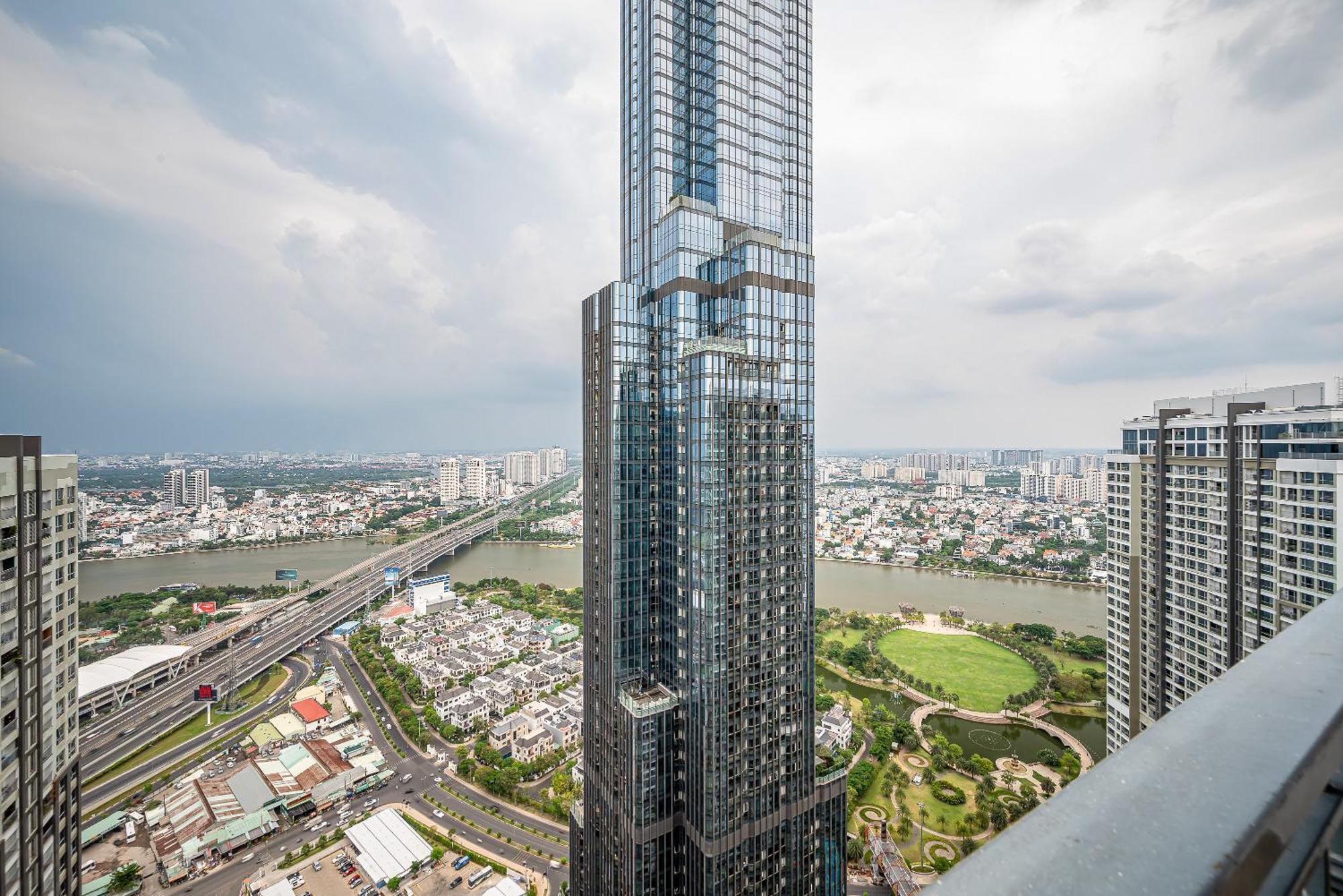 Vinhomes Luxury Art Condotel Apartment *