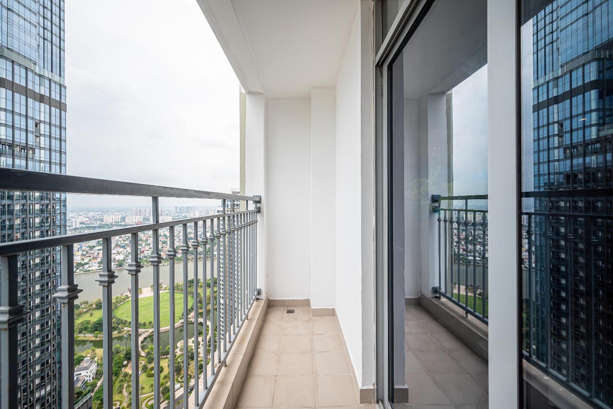 Vinhomes Luxury Art Condotel Apartment