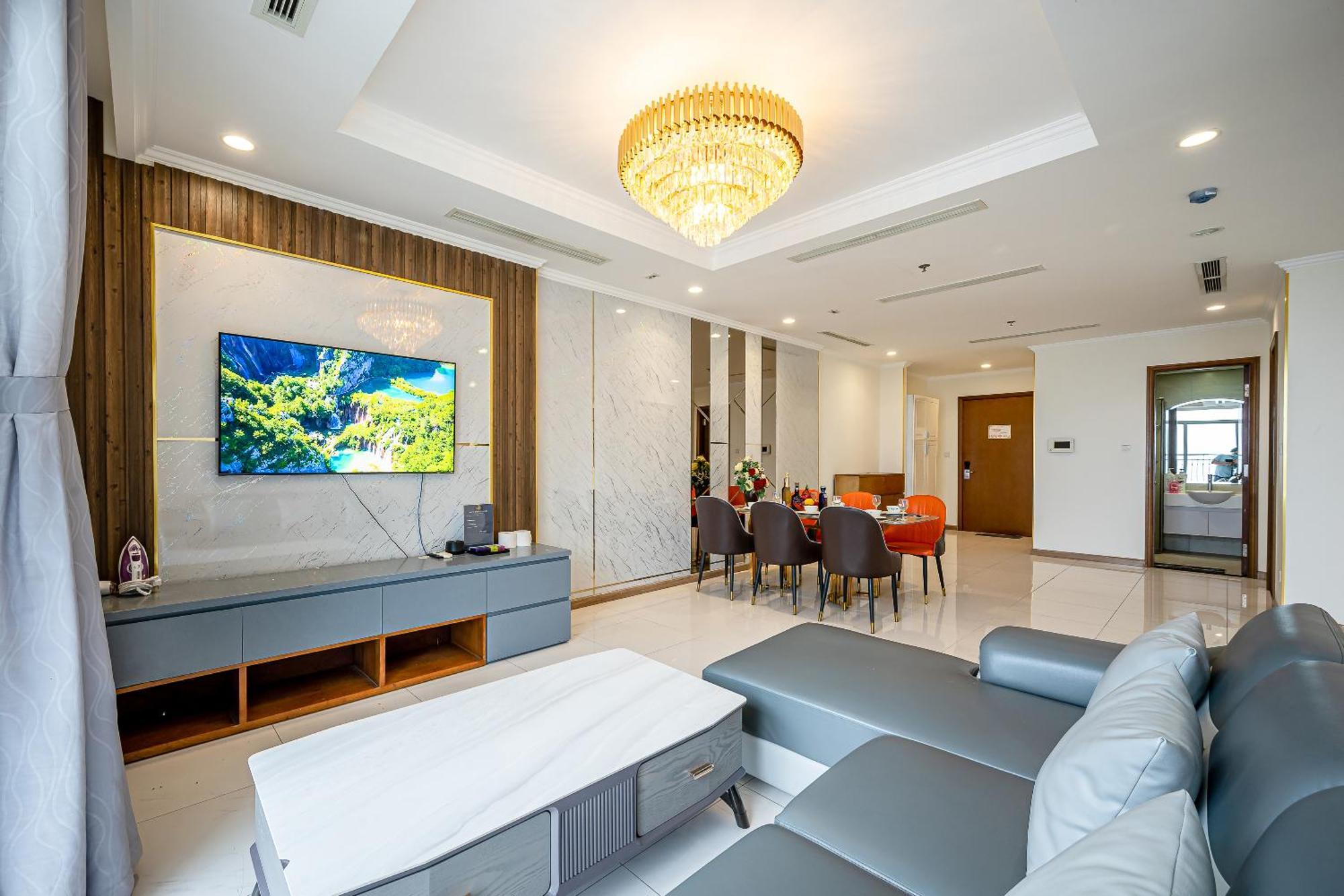 Vinhomes Luxury Art Condotel Apartment *