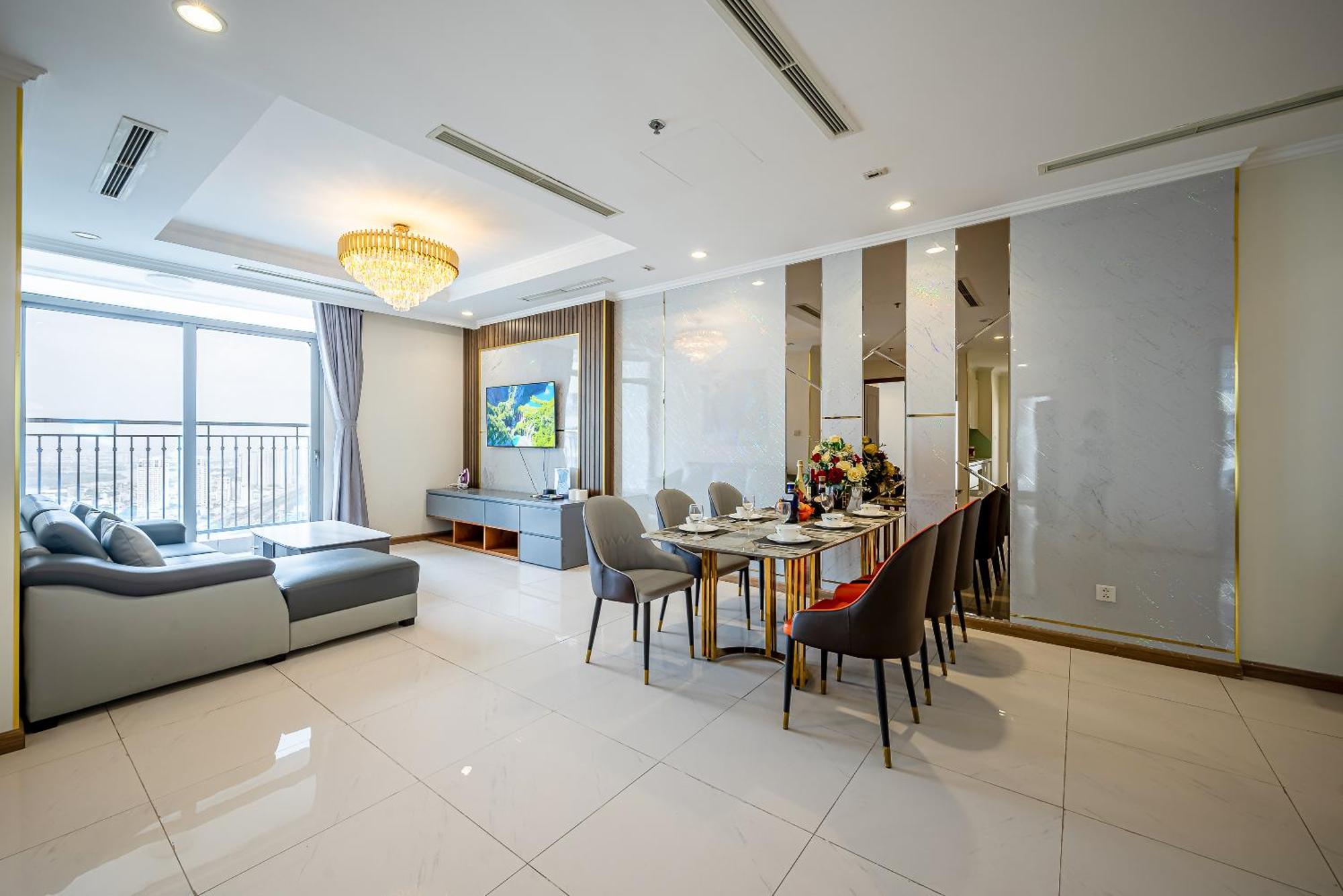Vinhomes Luxury Art Condotel Apartment *