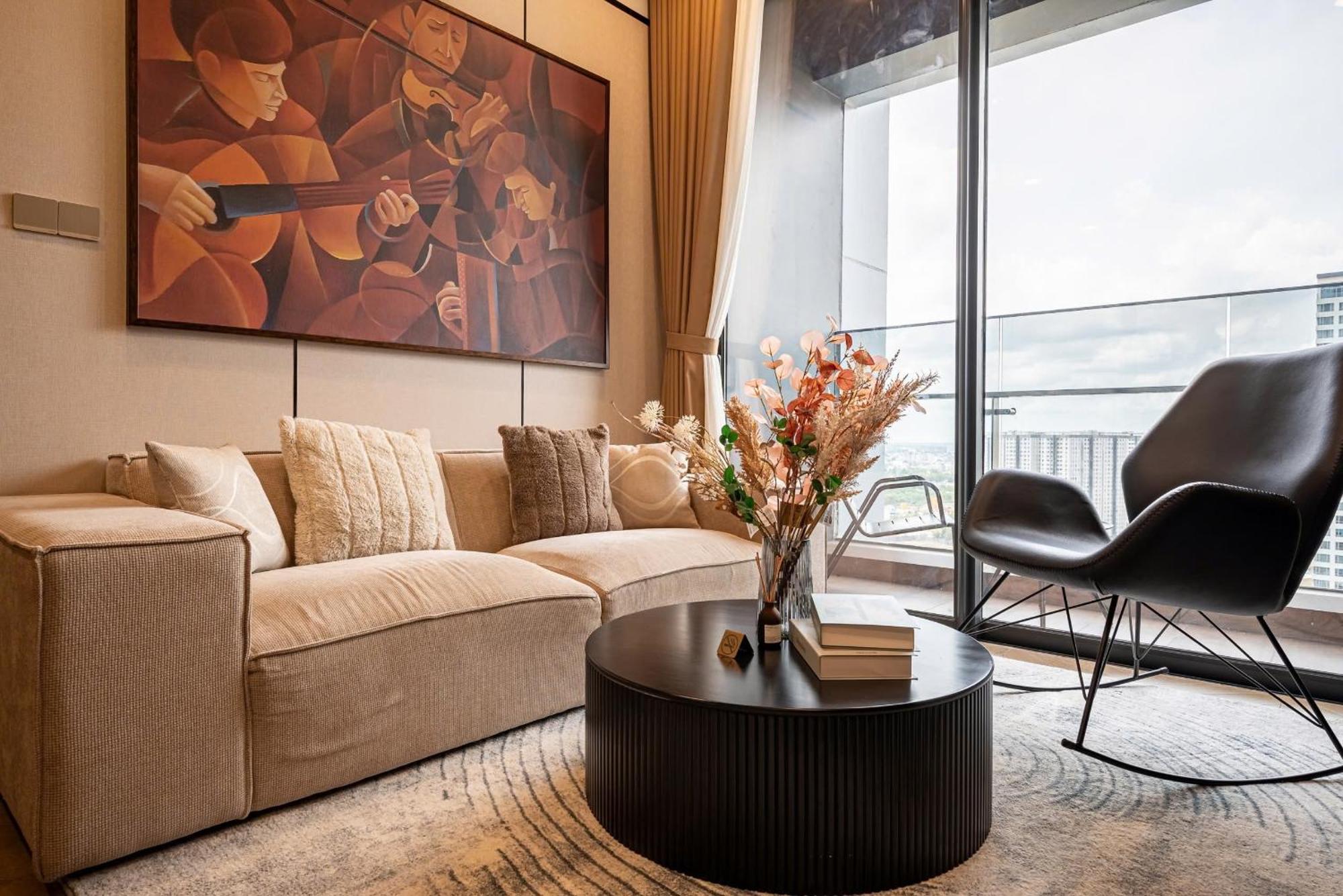 Apartment Vinhomes Luxury Art Condotel *