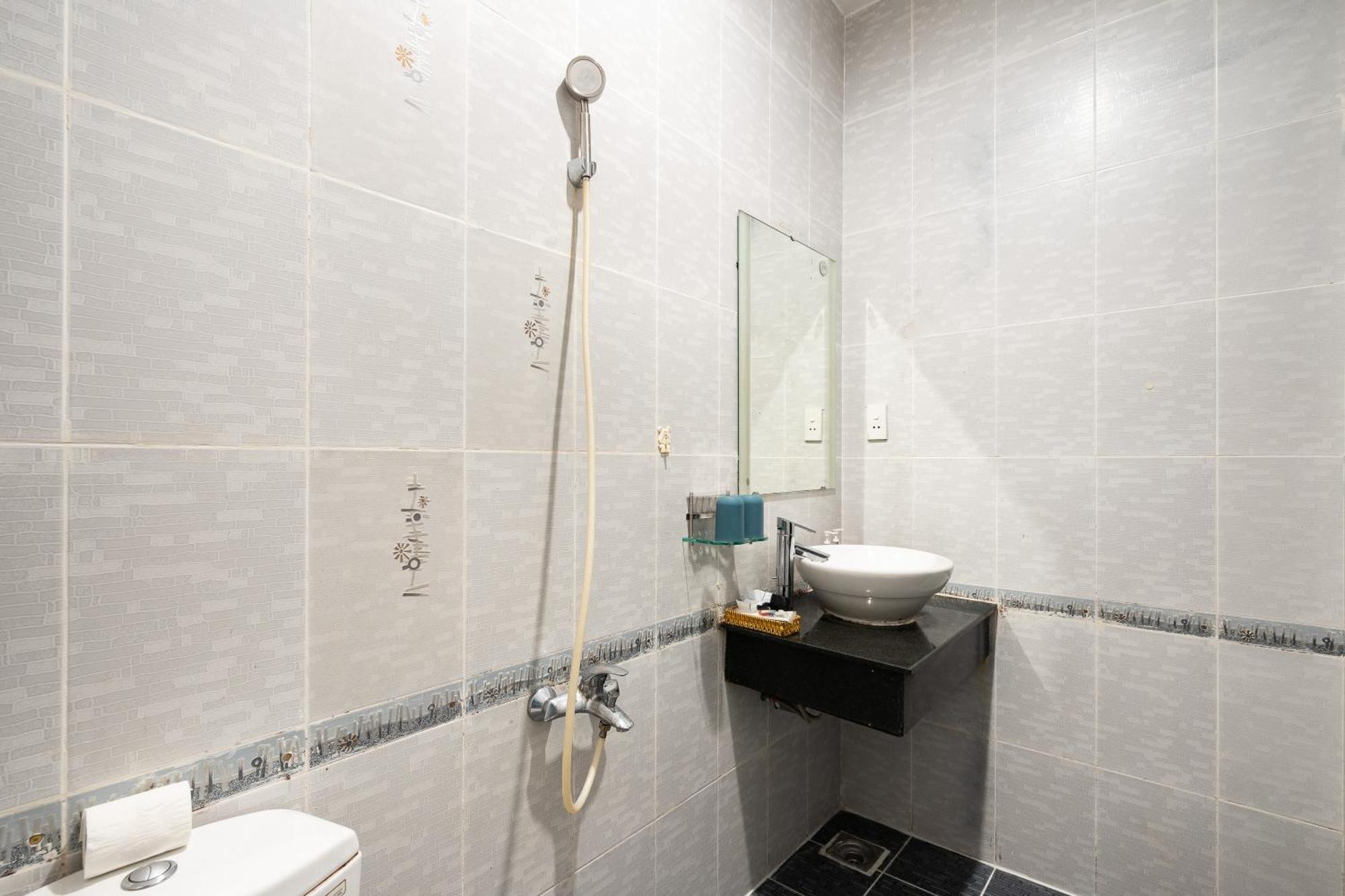 Nicecy Daily Inn - Bui Vien Walking Street Hotel 2*