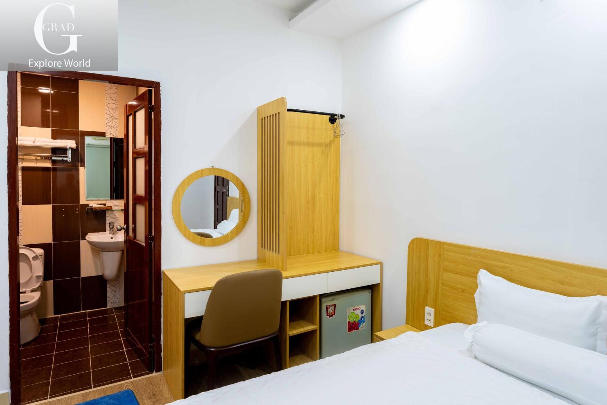Grad Tuan Viet Hotel *