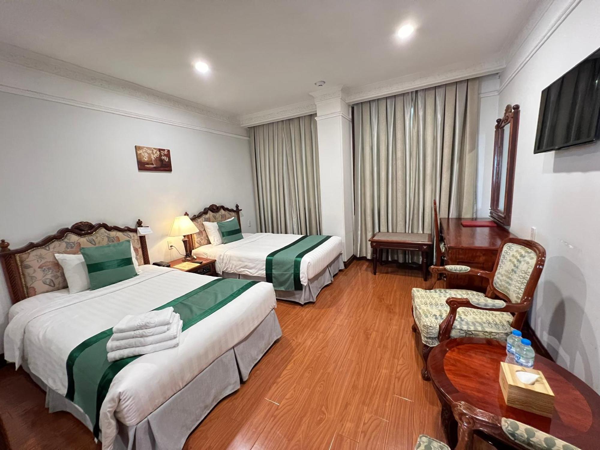 Riverside Saigon Hotel 3*