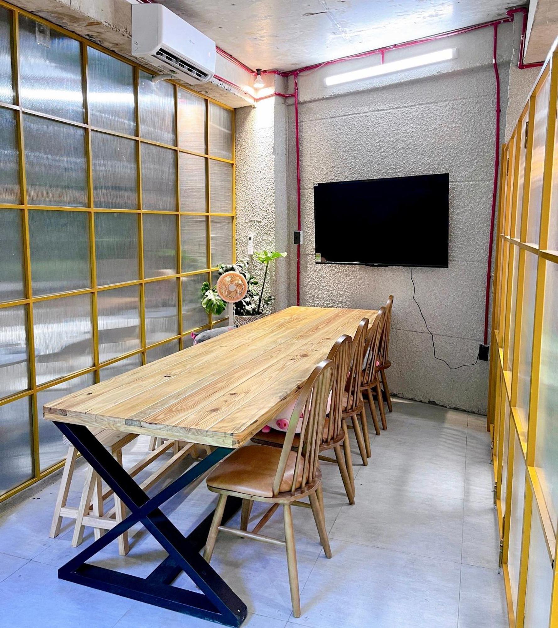 Hostel Neru & Coffee Ho Chi Minh City