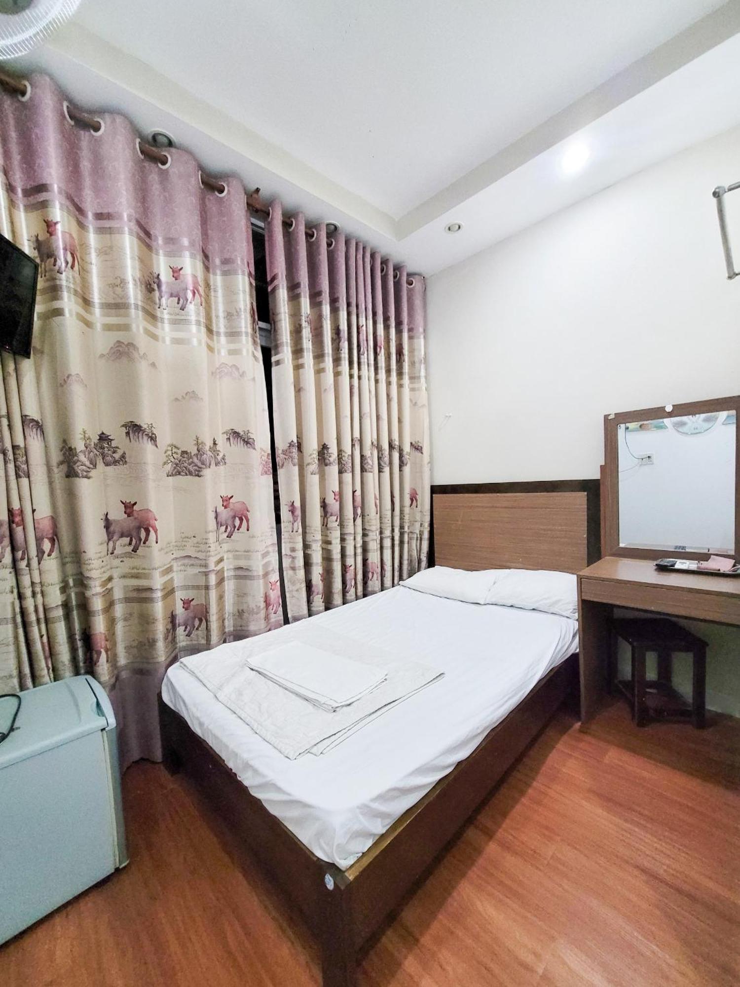 Yhd Hotel 2*