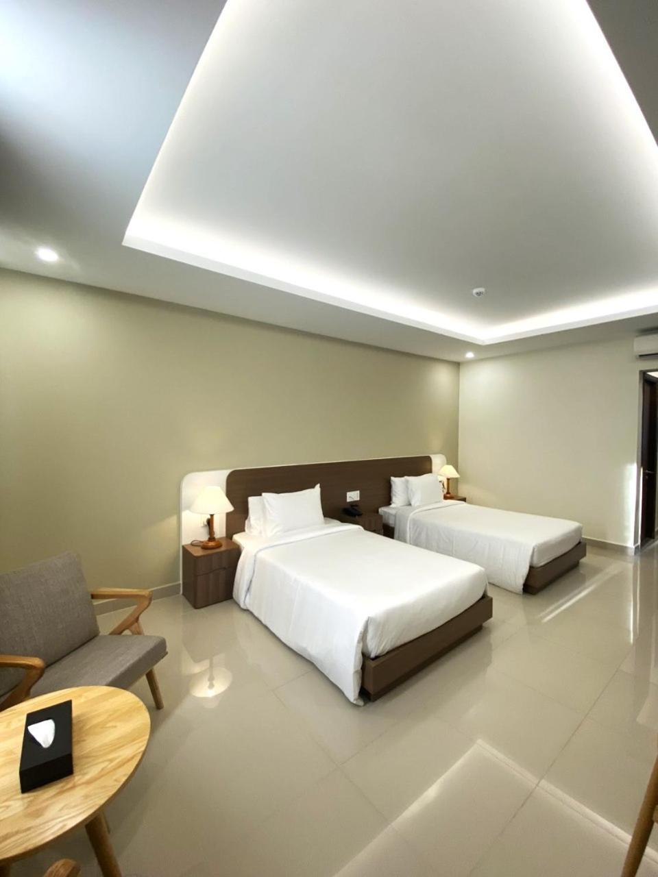 The Hub - Airport Khách sạn