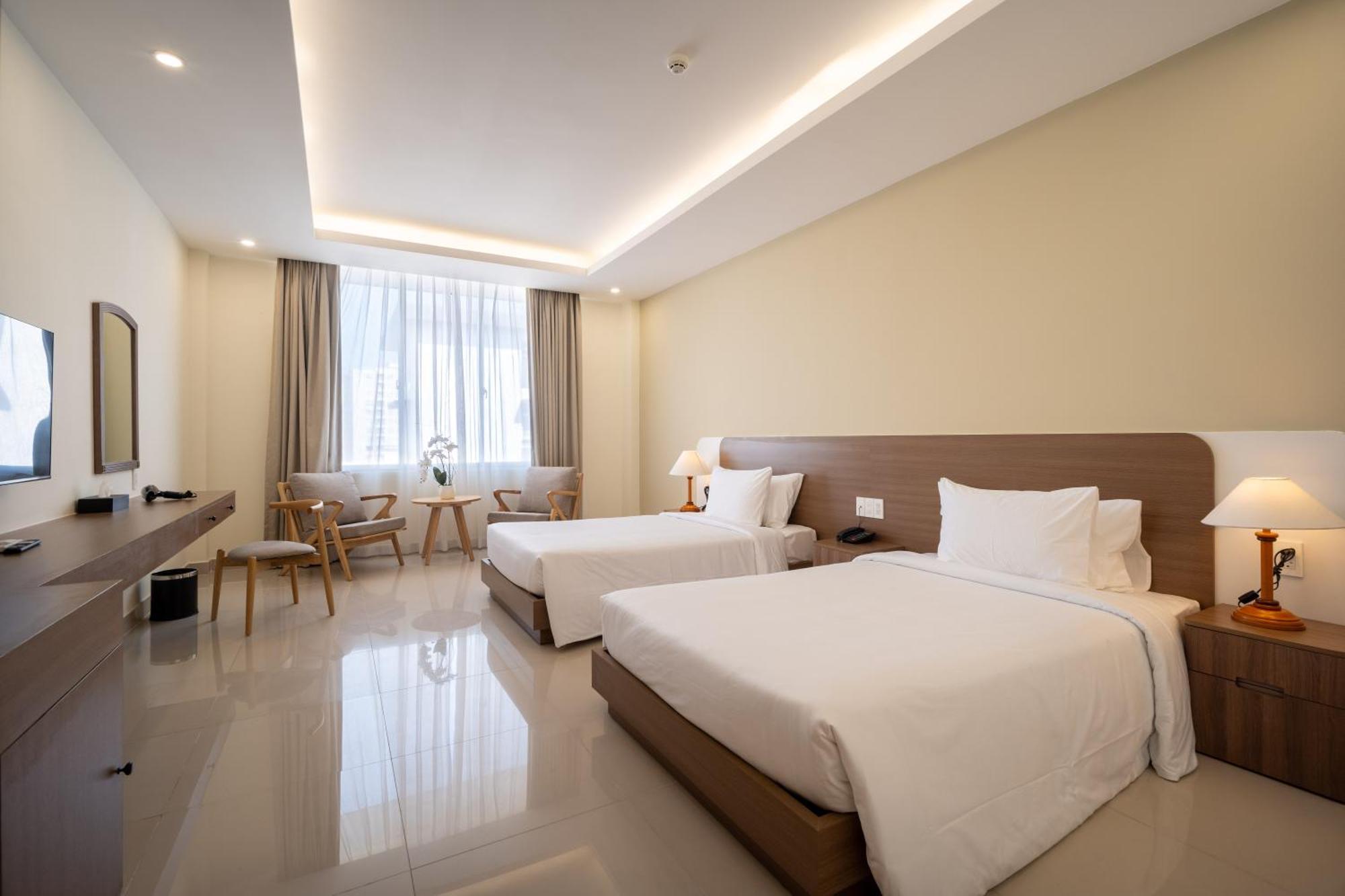 The Hub - Airport Hotel 3*