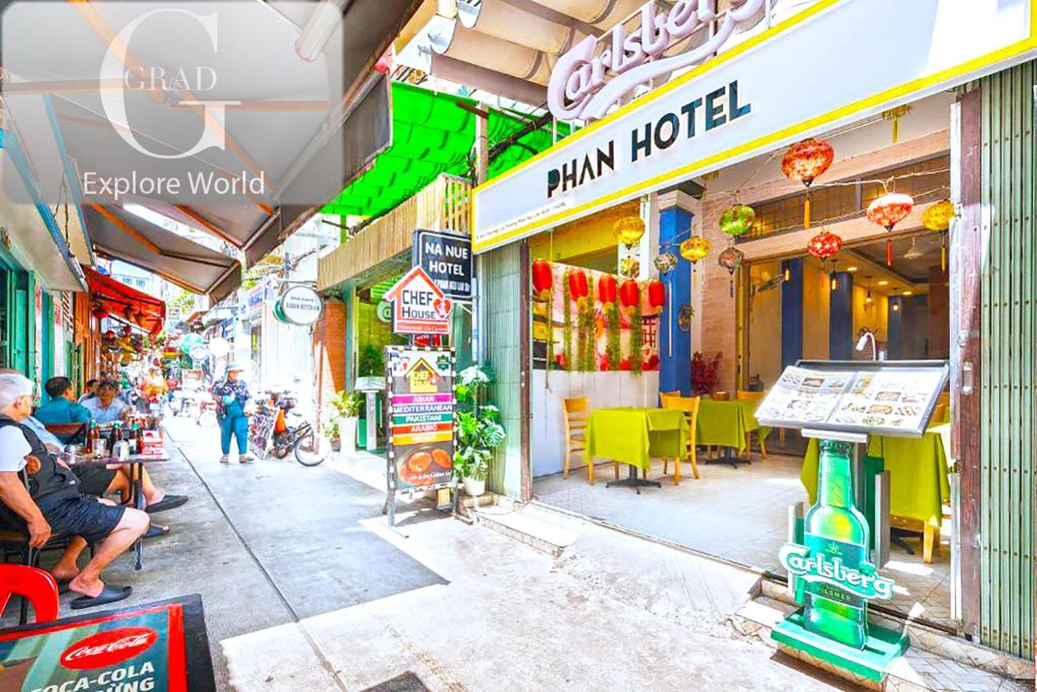 Grad Phan - Pham Ngu Lao 3*
