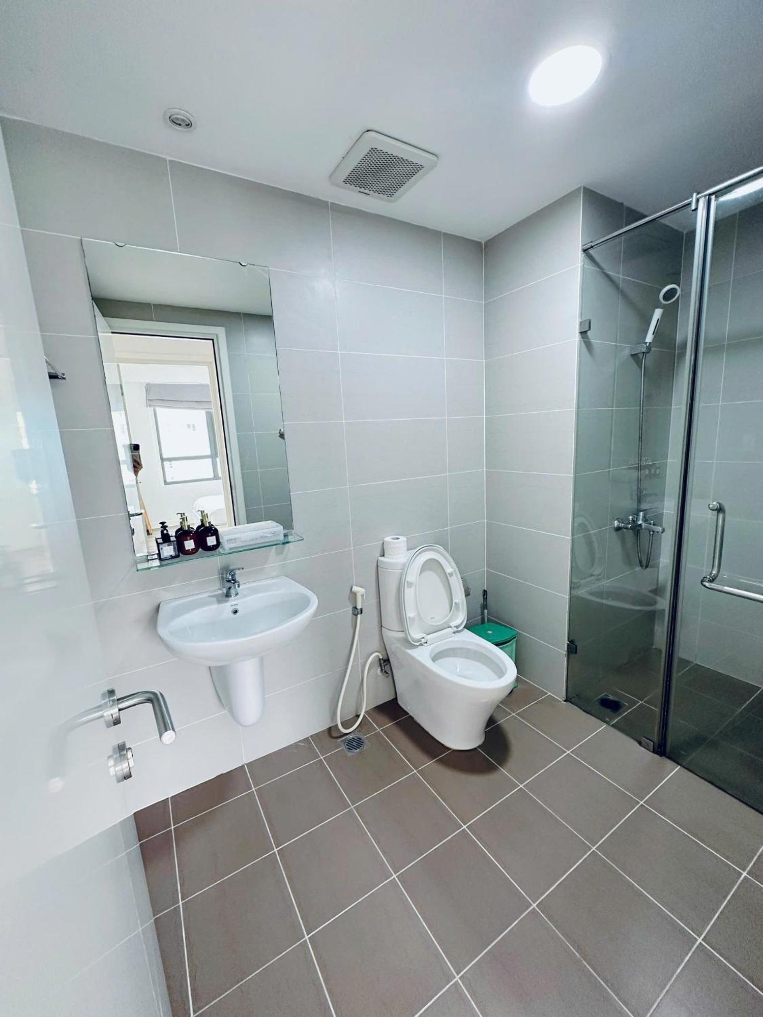 Apartment Shomes - Luxury In Masteri Thao Dien Free Gym, Pool *