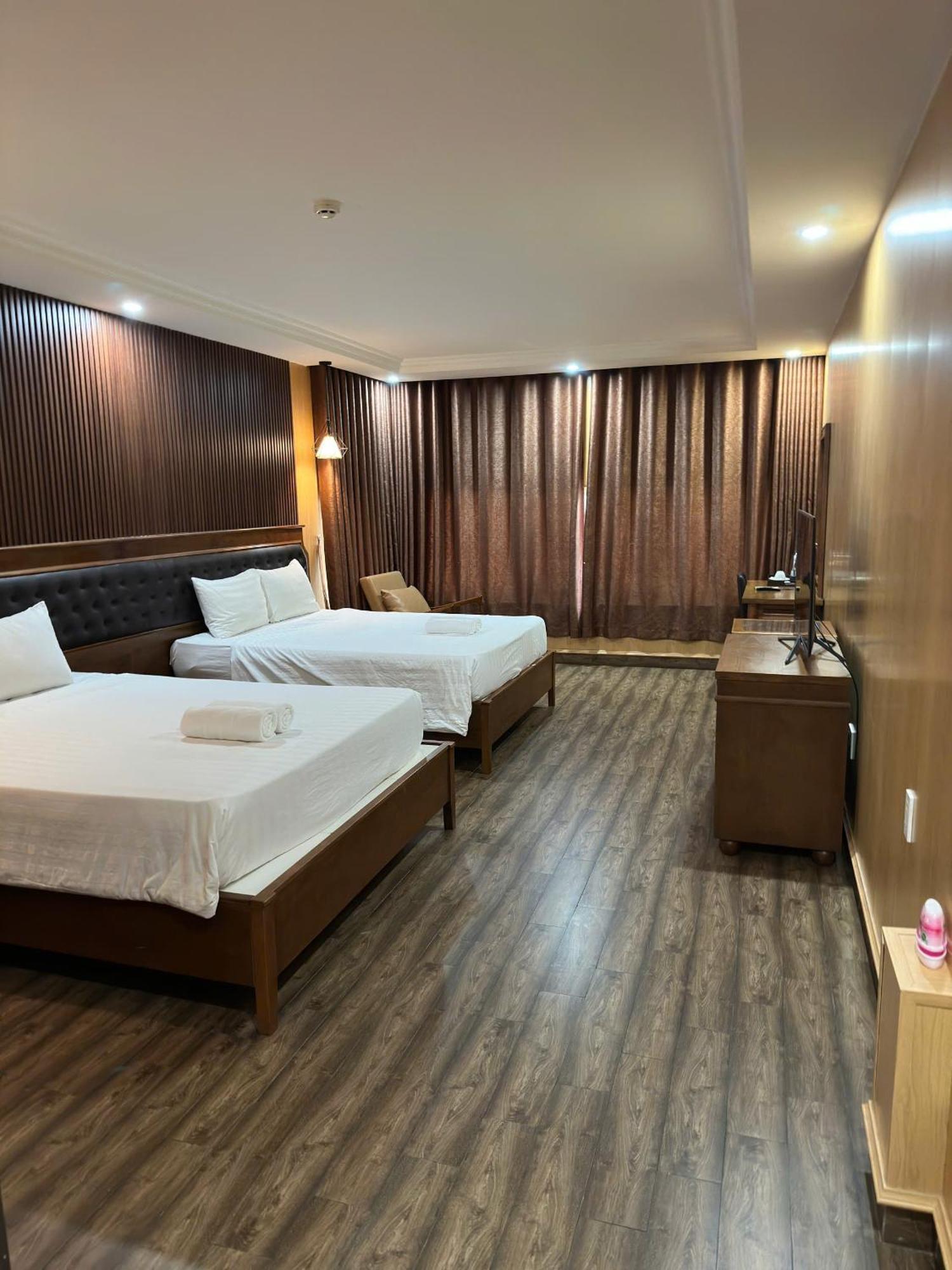Mandarin 3*