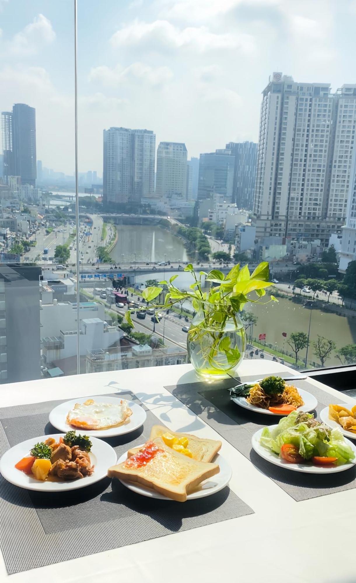 Huazhu Hotel Ho Chi Minh City