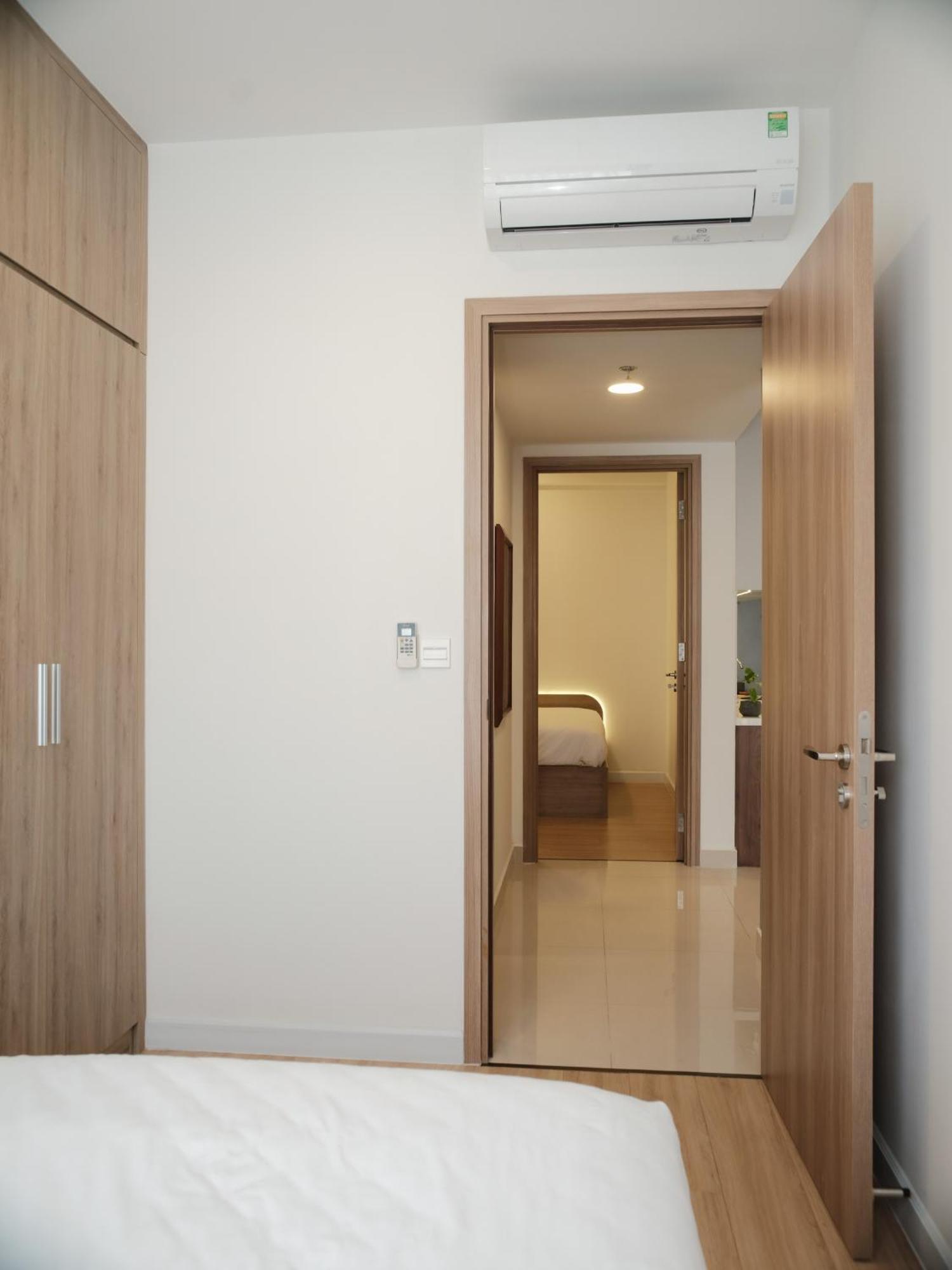 Apartment High-floor 2br In District 1, Hochiminh