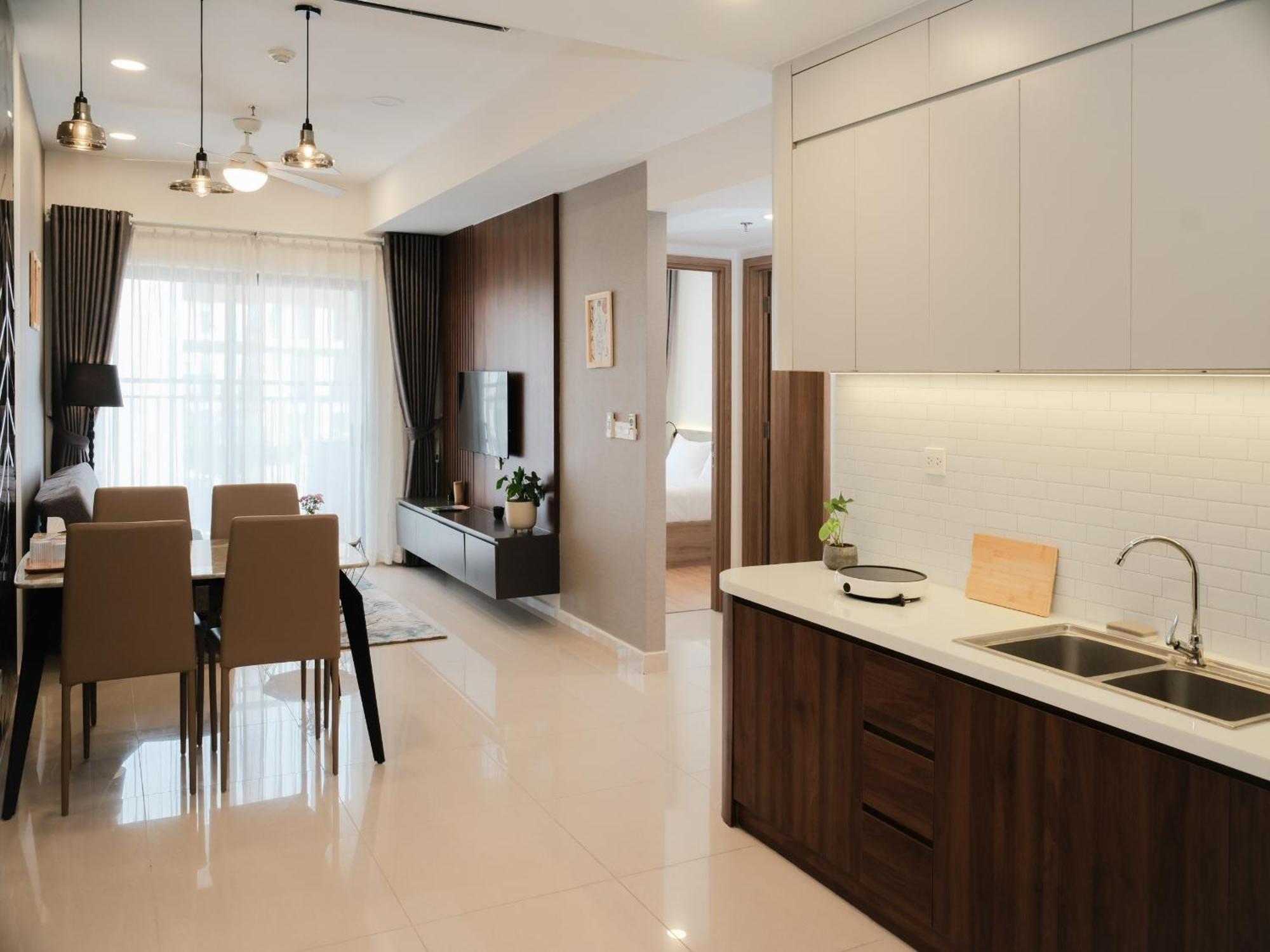 High-floor 2br In District 1, Hochiminh Apartment *