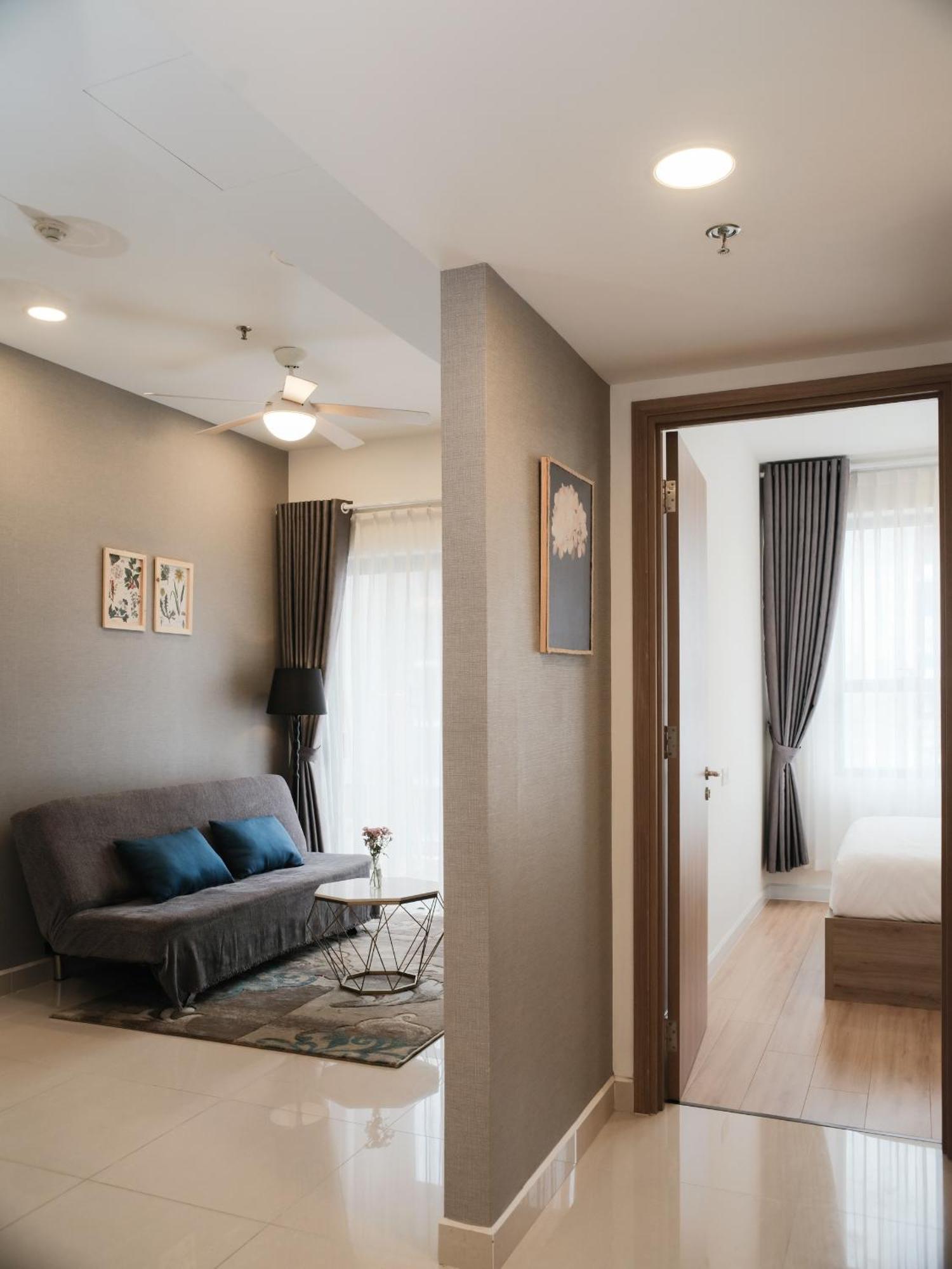 High-floor 2br In District 1, Hochiminh