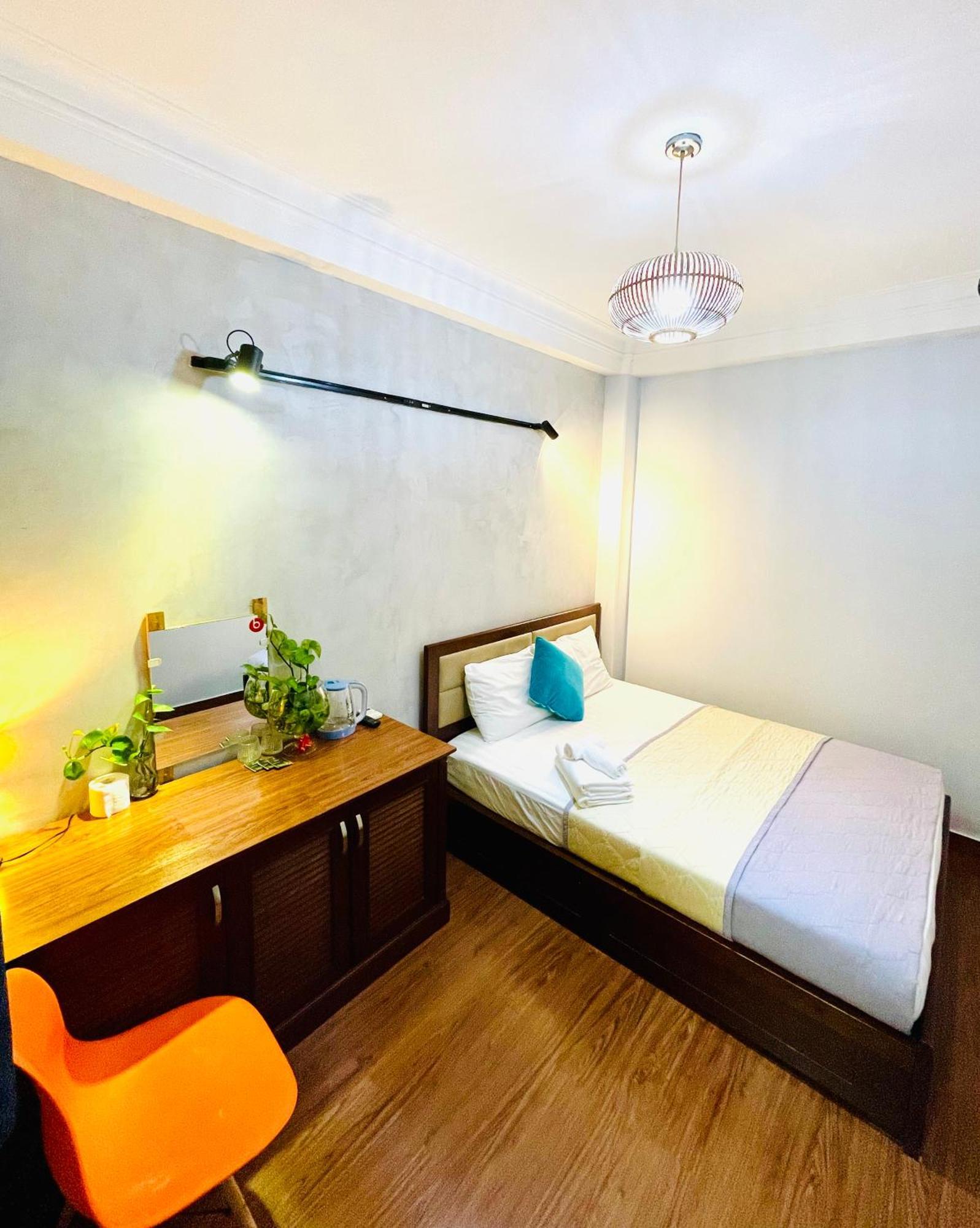 Giang Son Khách sạn TP. Hồ Chí Minh