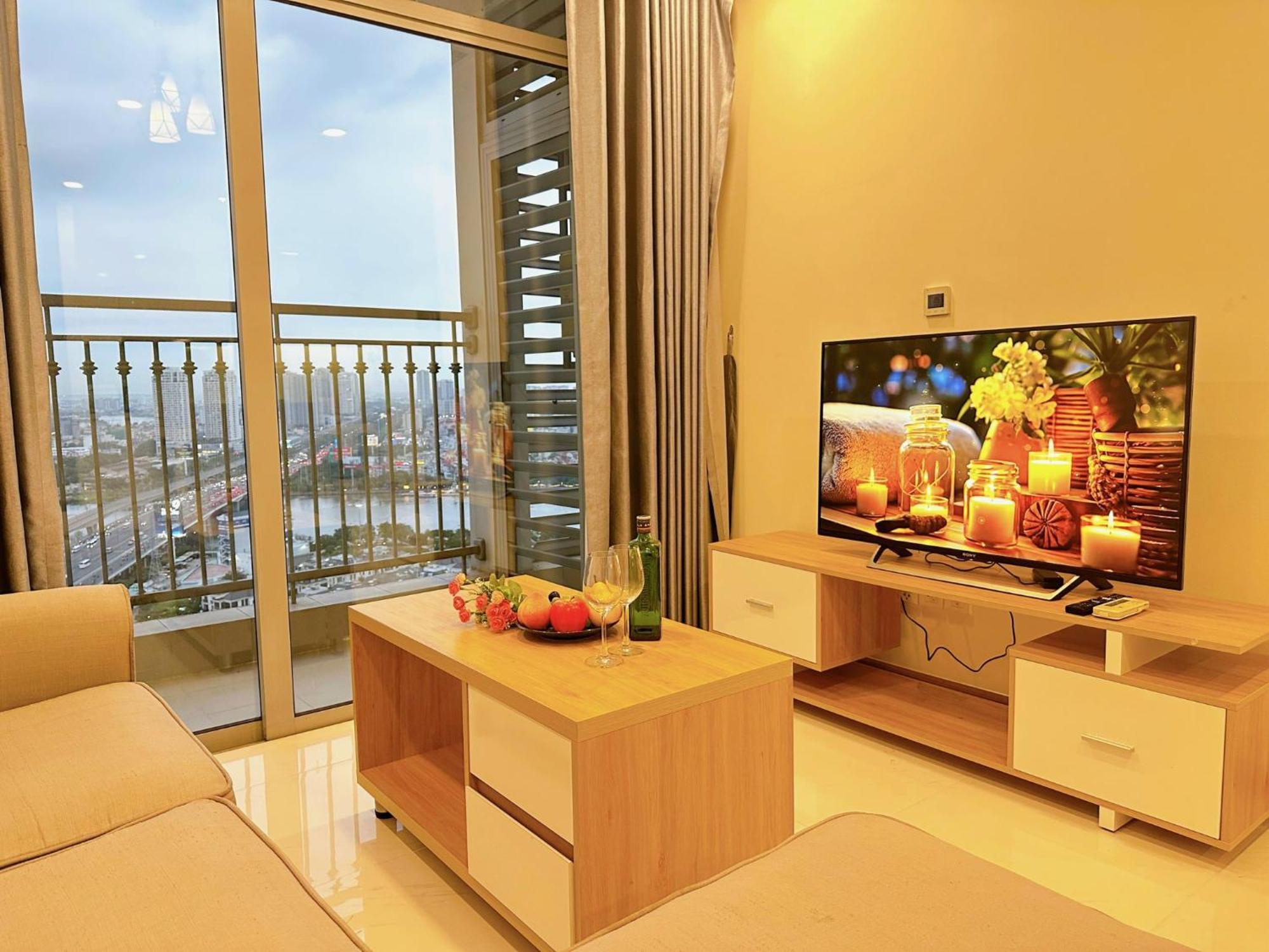 Luxury Vinhomes Central Park Apartment Ho Chi Minh City