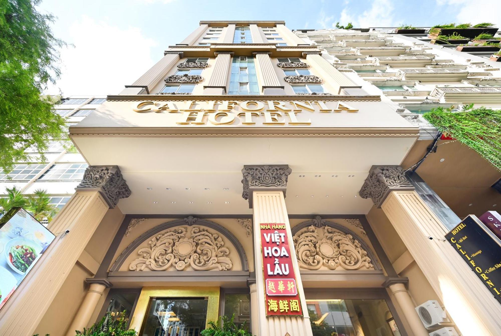 Khách sạn California Saigon & Rooftop Pool 3*