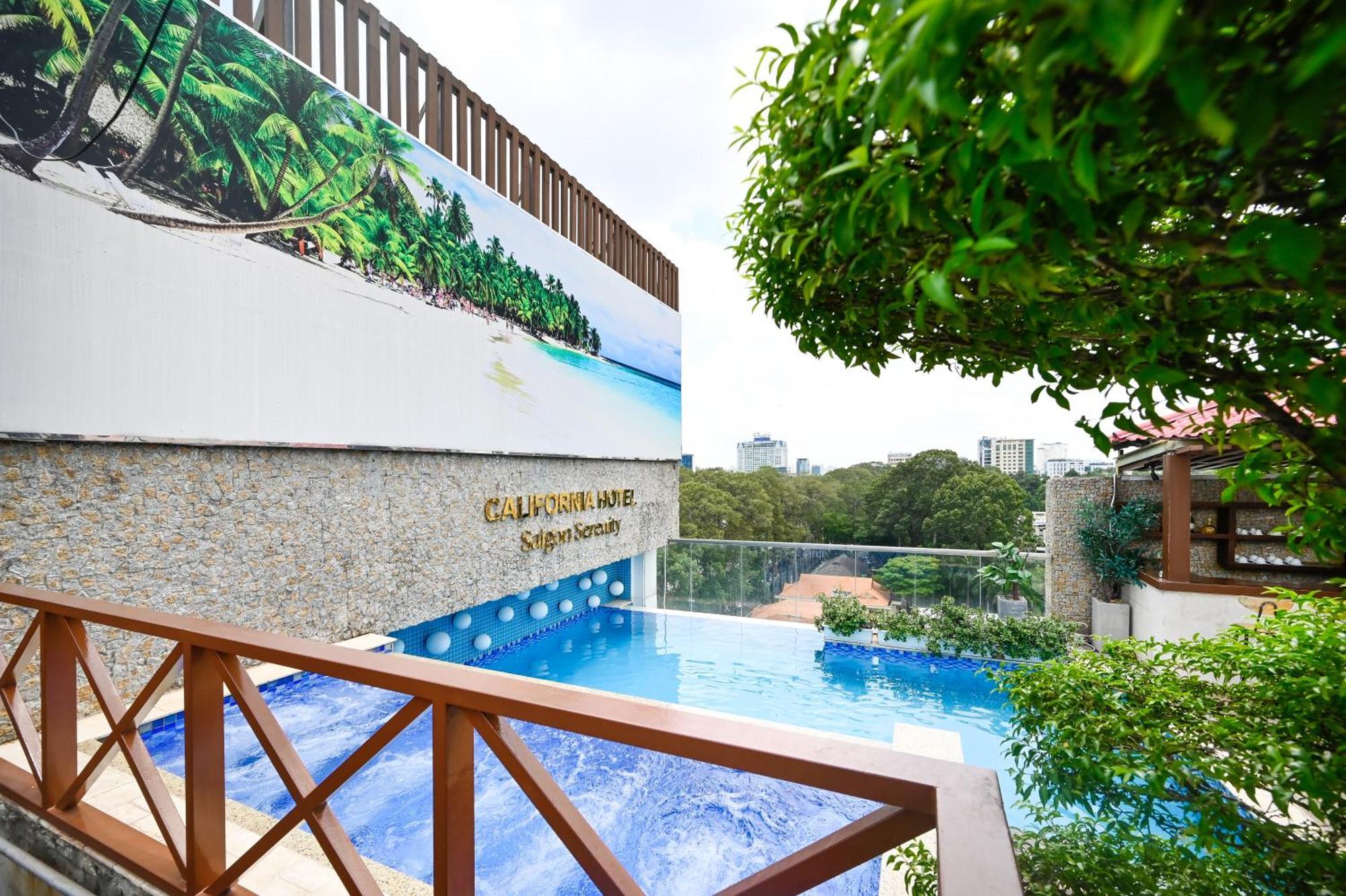 California Saigon & Rooftop Pool TP. Hồ Chí Minh