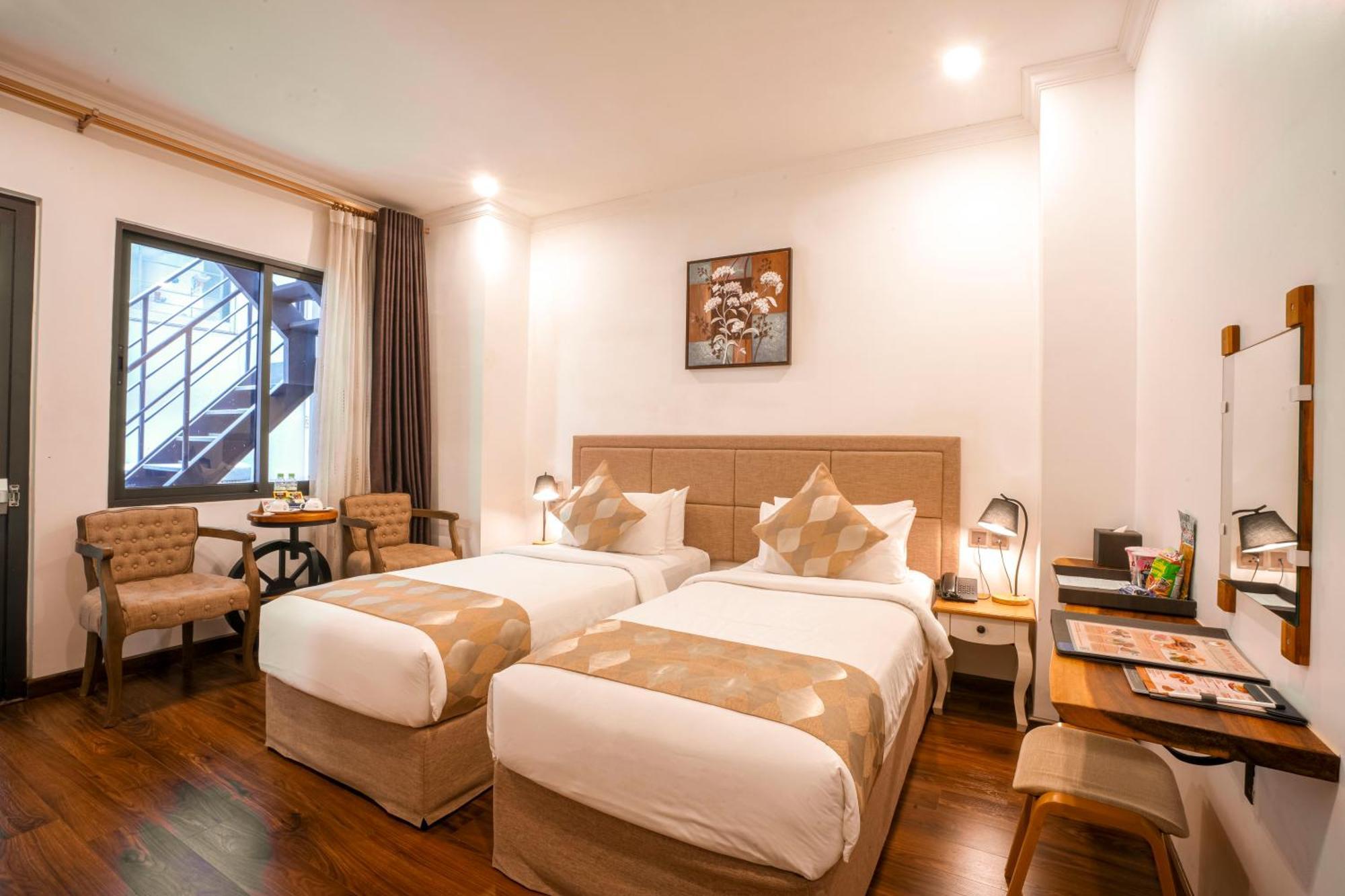 Nesta Sài Gòn Khách sạn