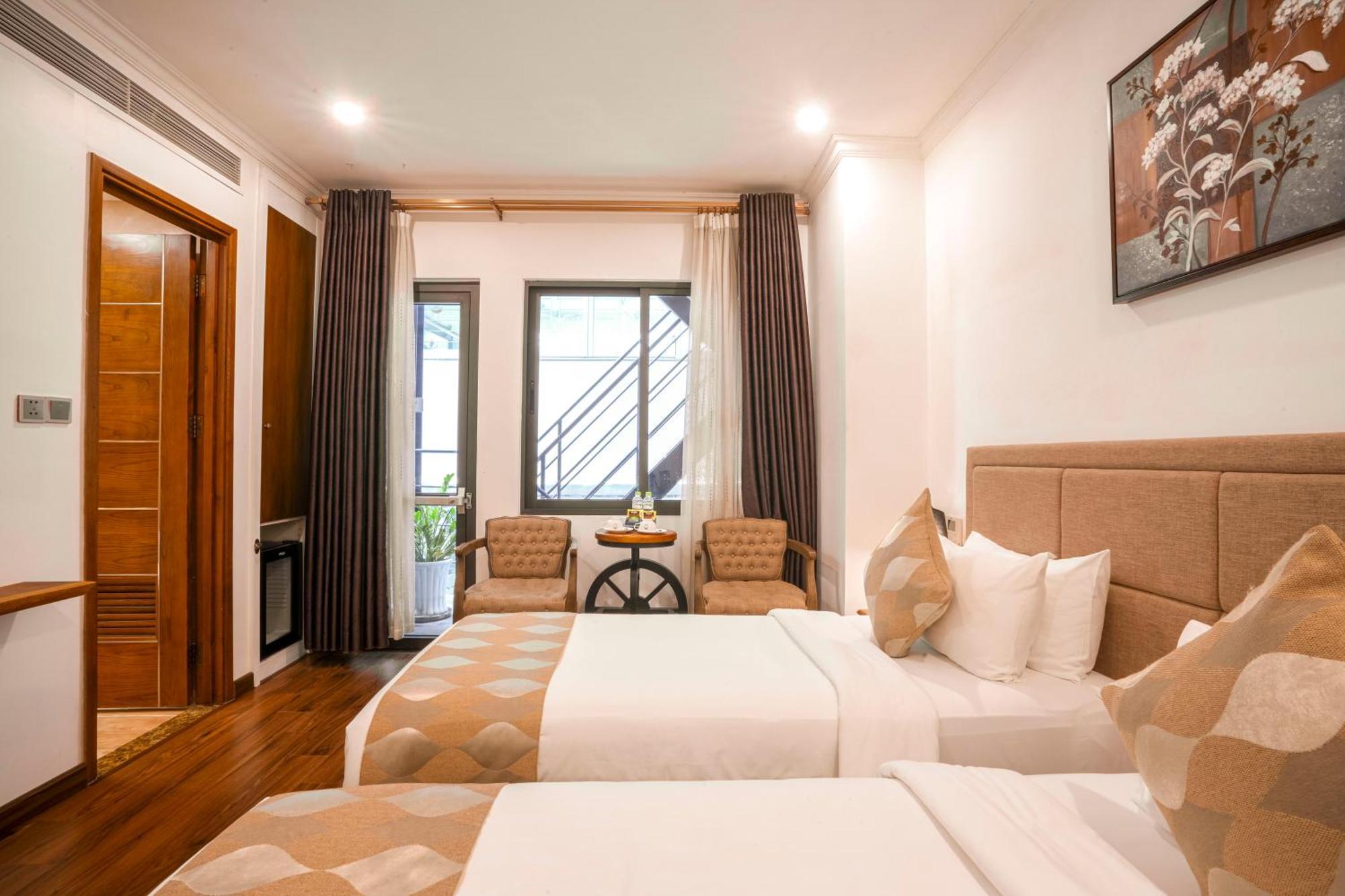 Nesta Sài Gòn Khách sạn TP. Hồ Chí Minh