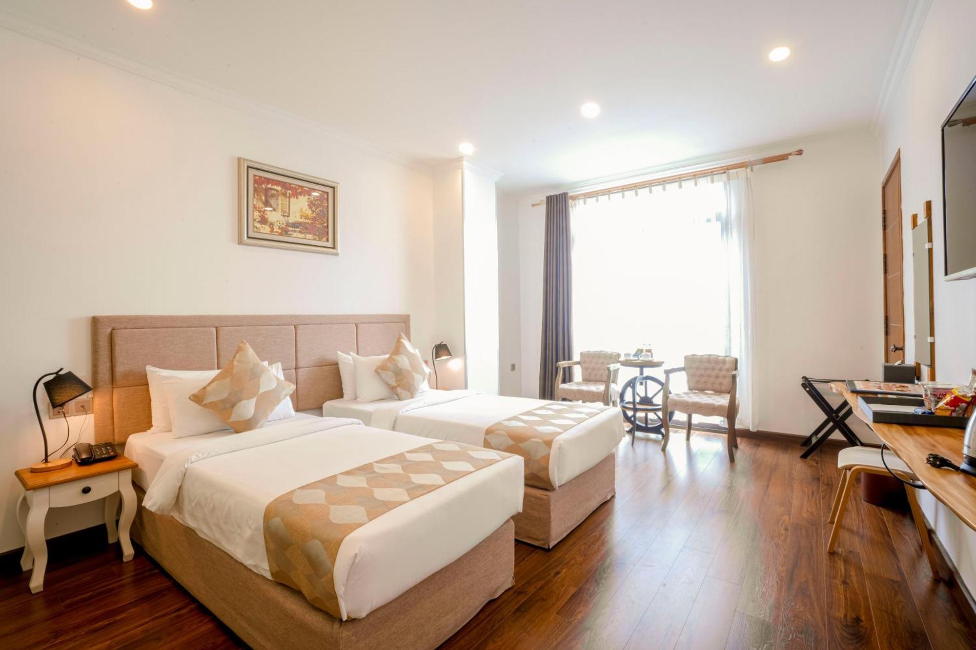 Nesta Sài Gòn Khách sạn