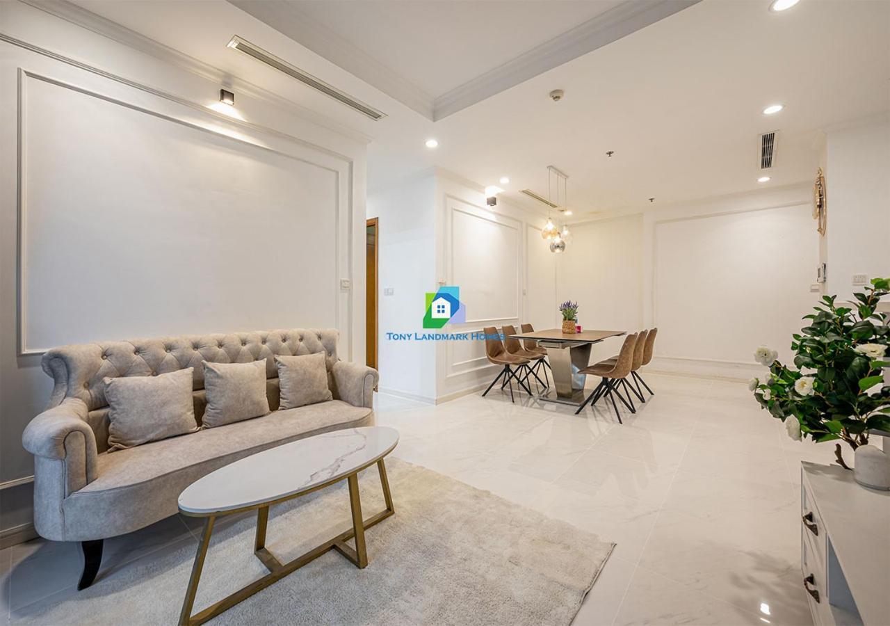 The Landmark Area - The Buildings Nearby Landmark 81 Ho Chi Minh City