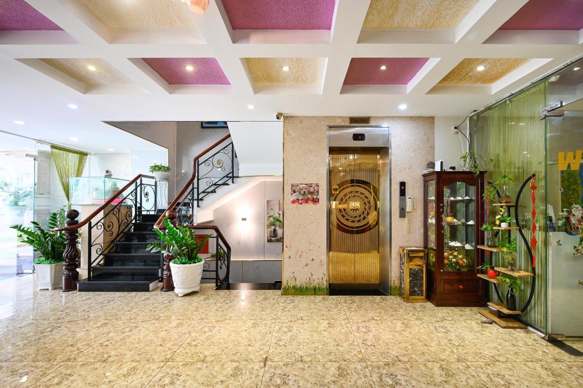 Hotel Ly Ly 3*