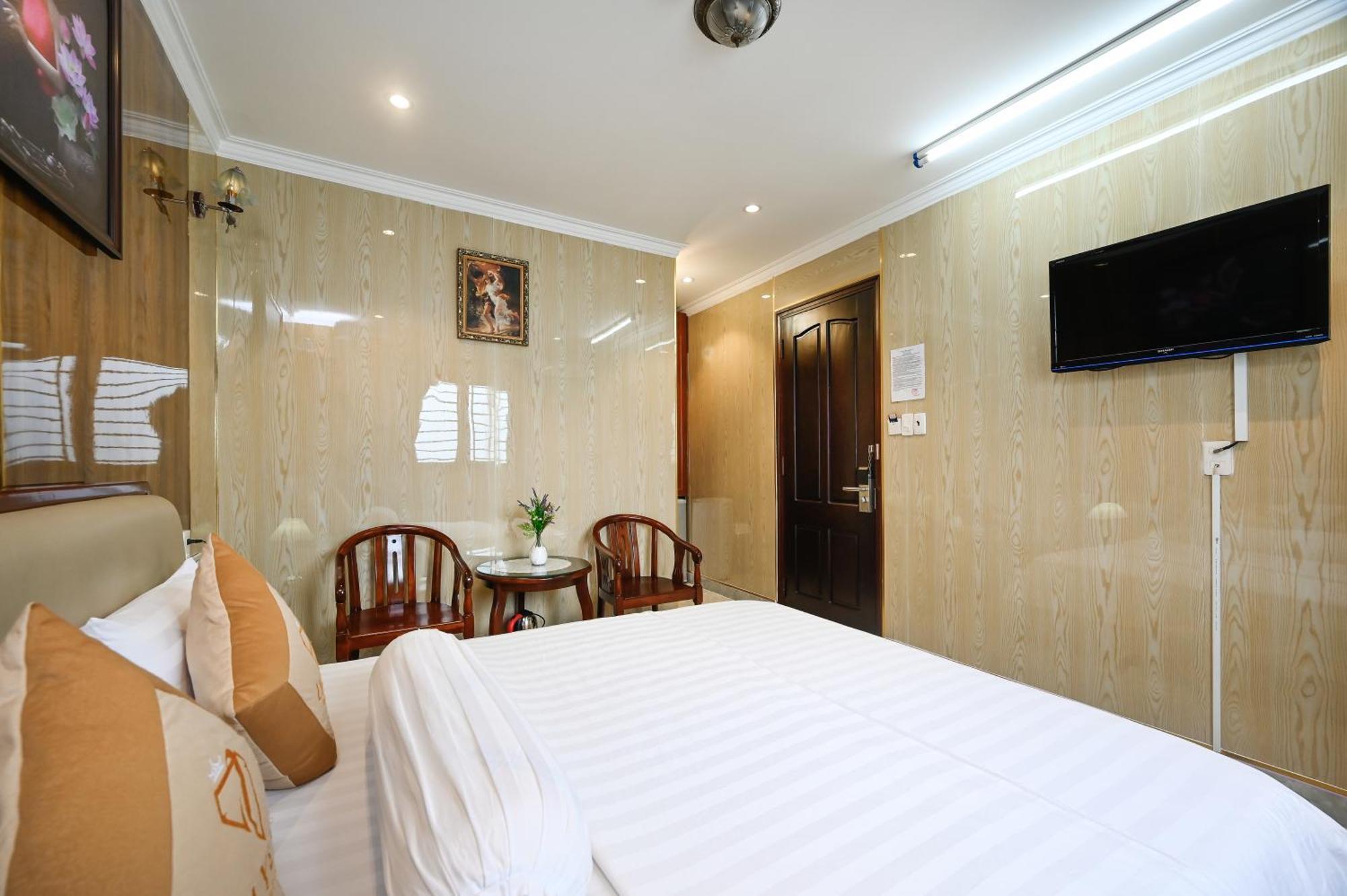 Ly Ly 3* Ho Chi Minh City