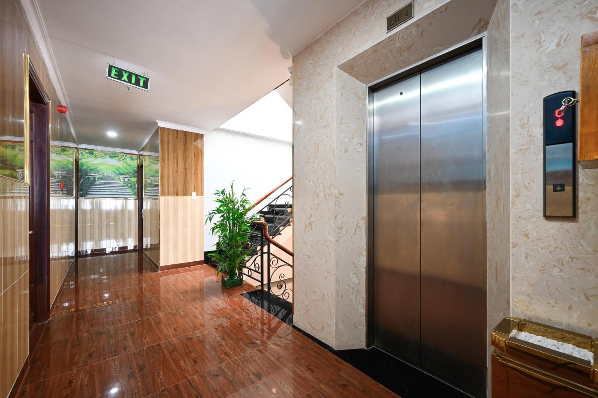Ly Ly 3* Ho Chi Minh City