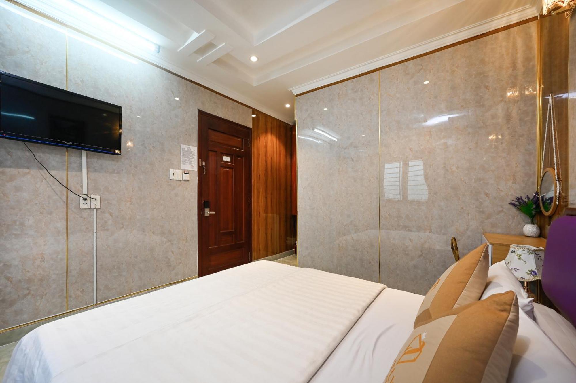 Ly Ly Hotel Ho Chi Minh City