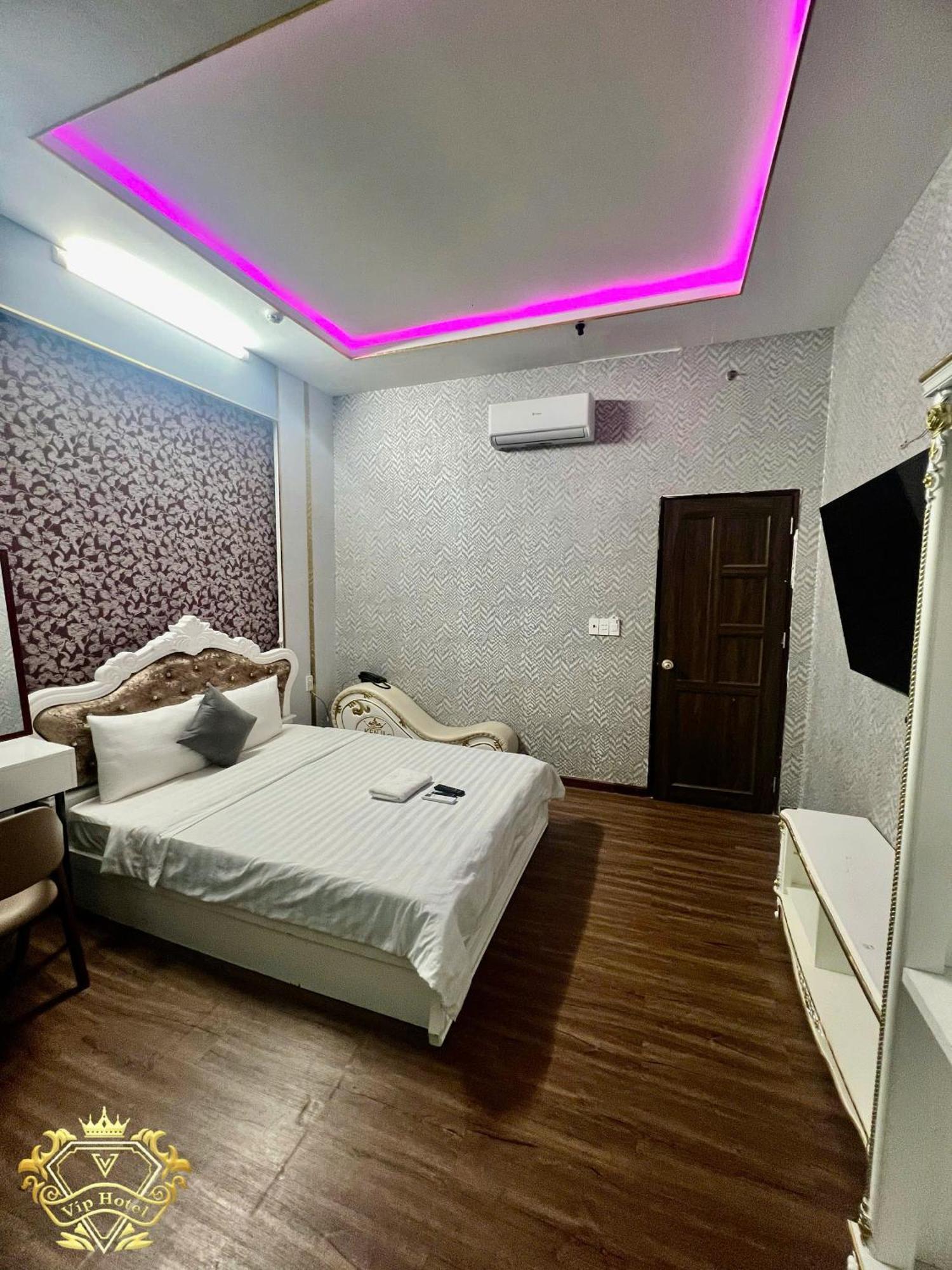 Vip Hotel