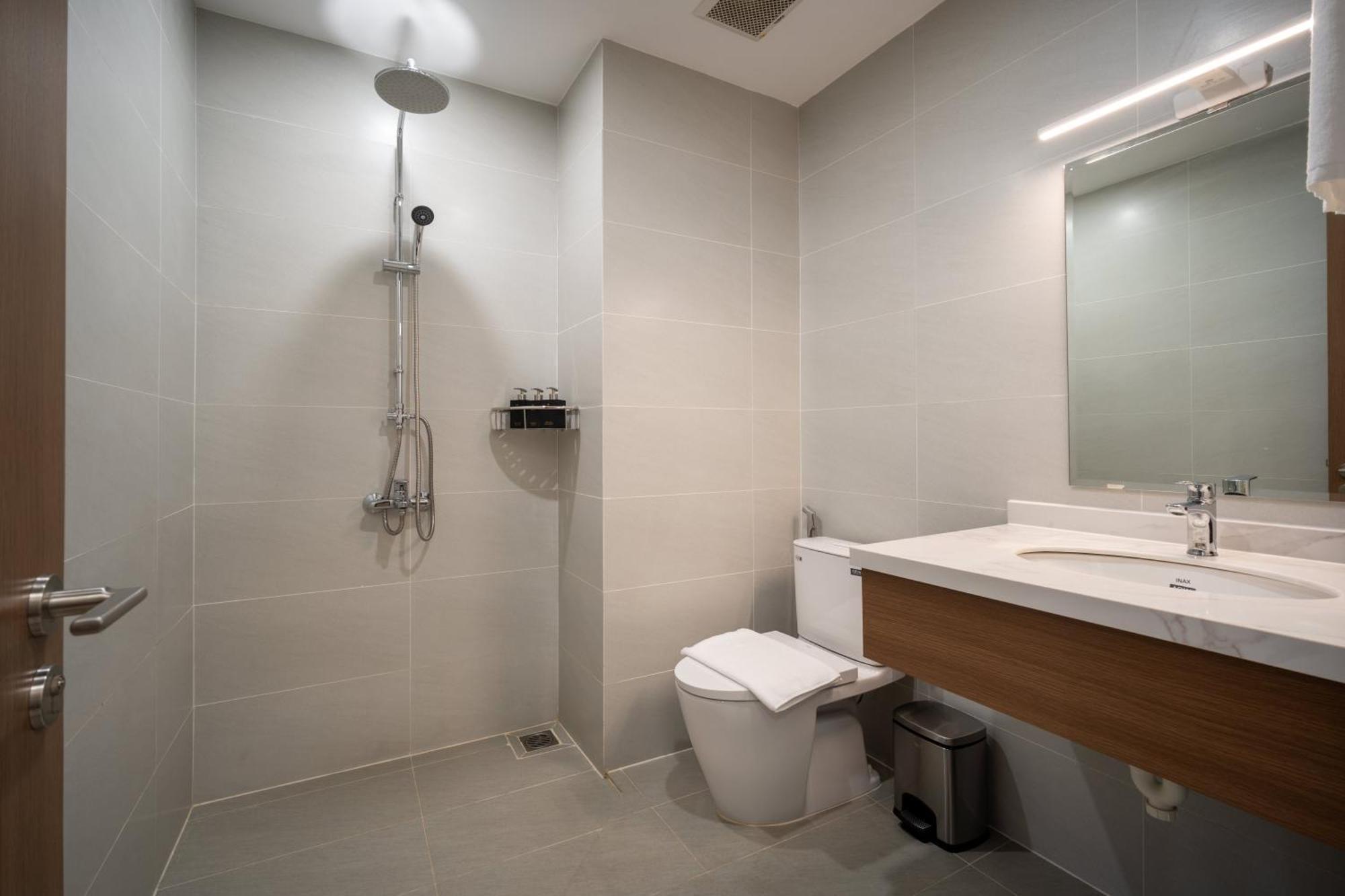 Hotel The Hub - Airport Ho Chi Minh City