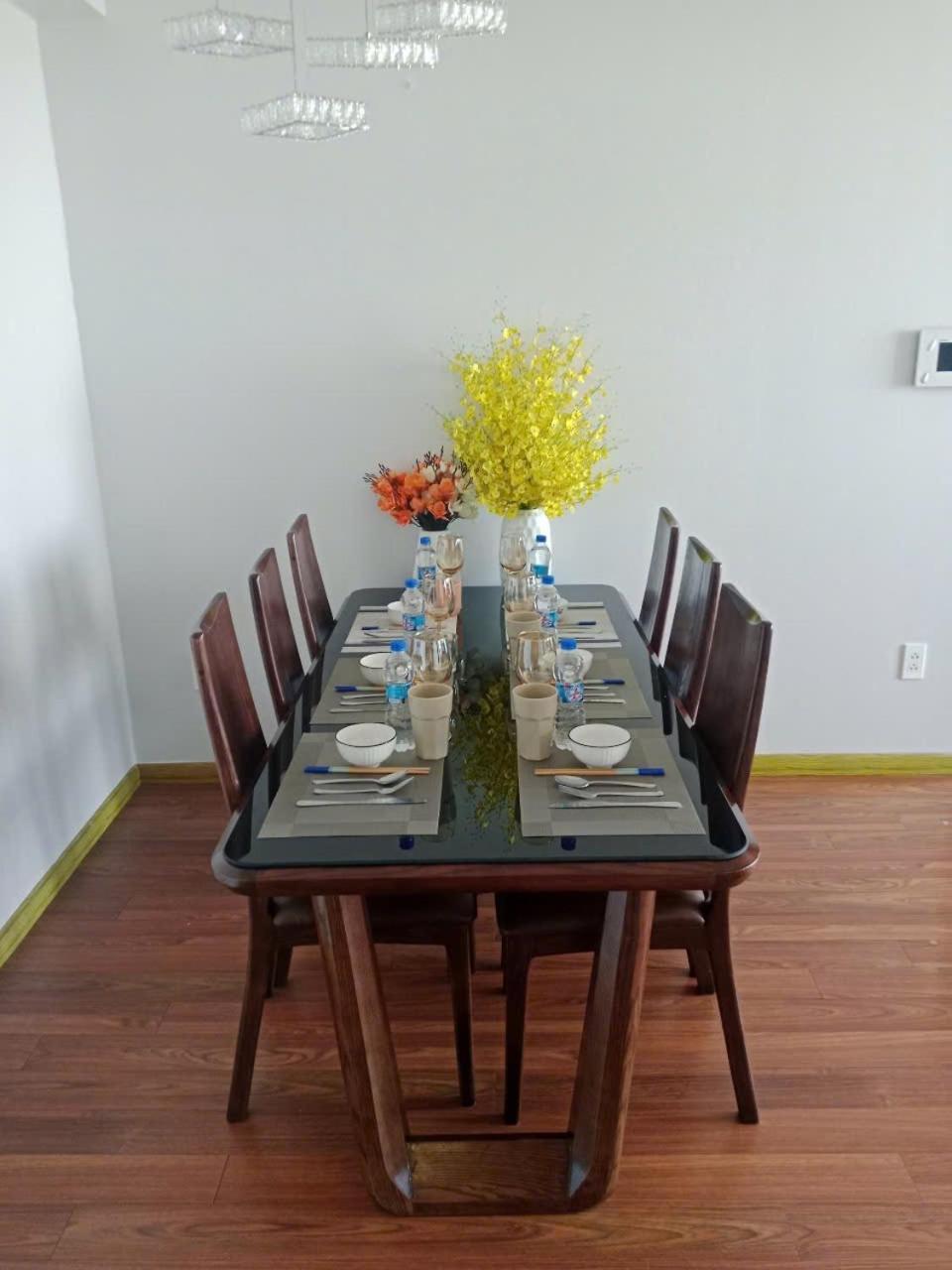 Double E Saigon In Rivergate Building Apartment *