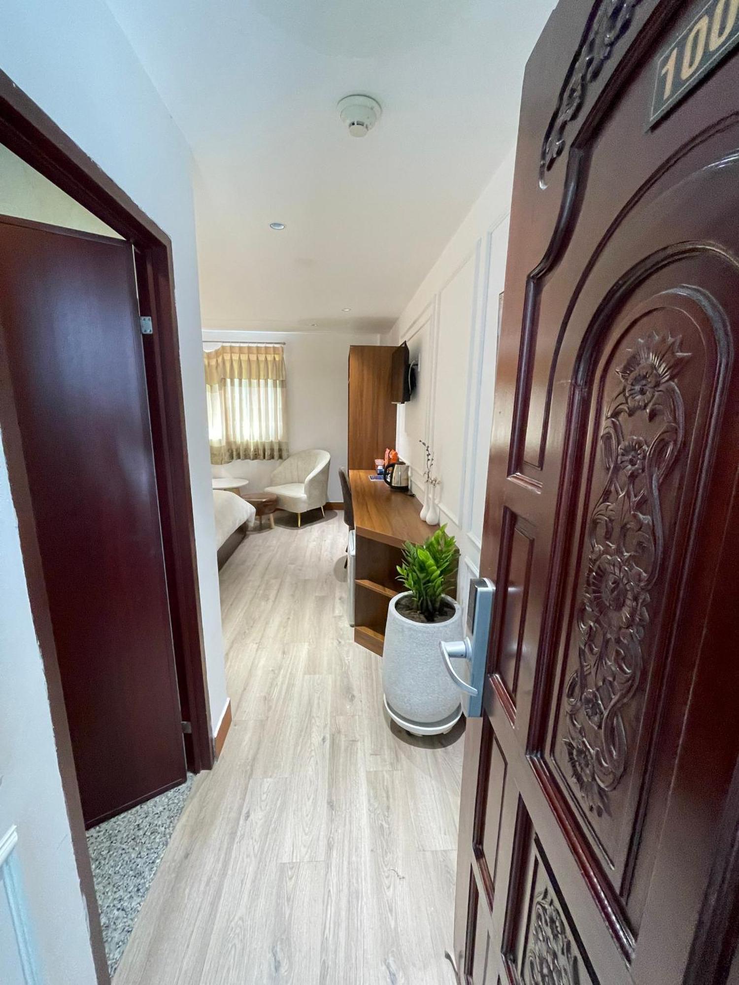 Apina Guest house Ho Chi Minh City