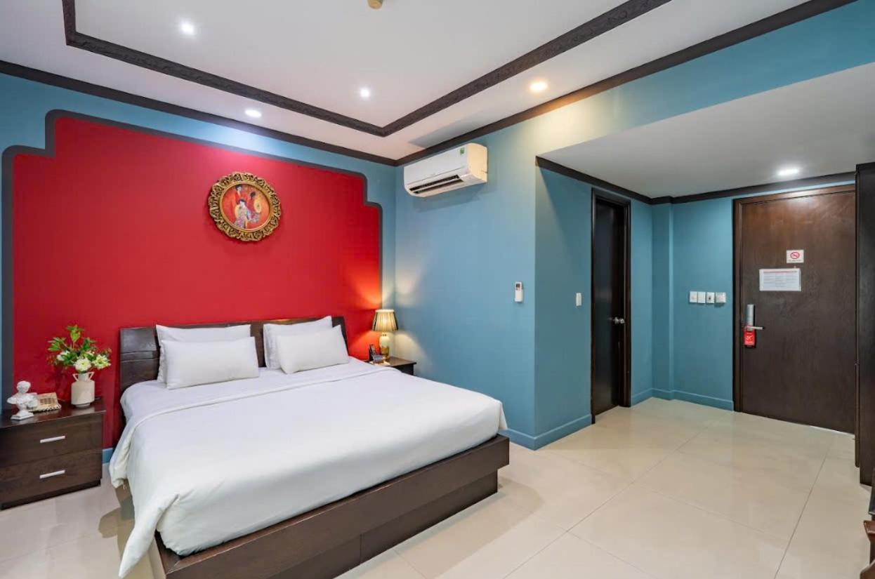 Hotel La Serena & Ho Chi Minh City