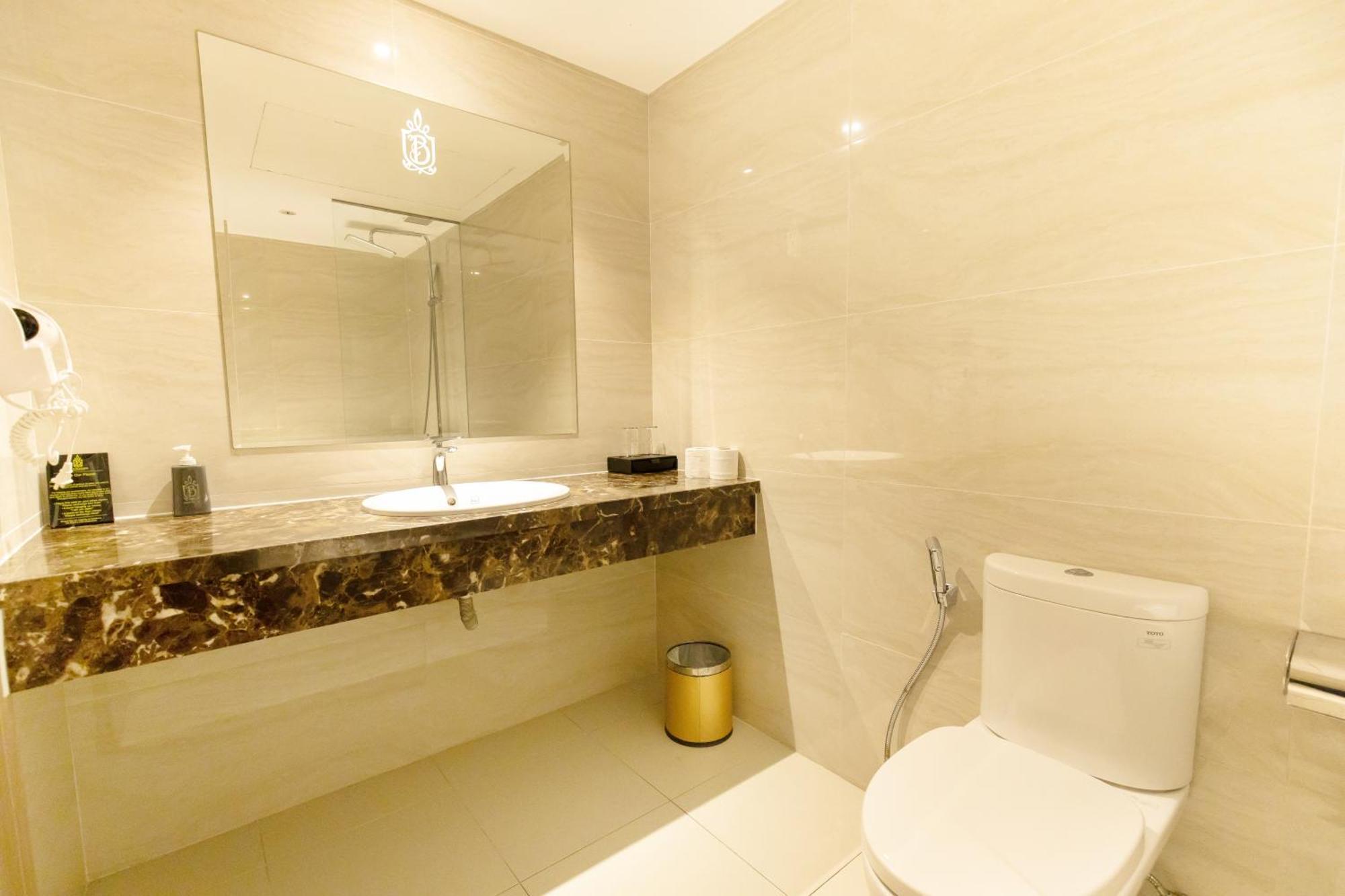 Nicecy & 4* TP. Hồ Chí Minh