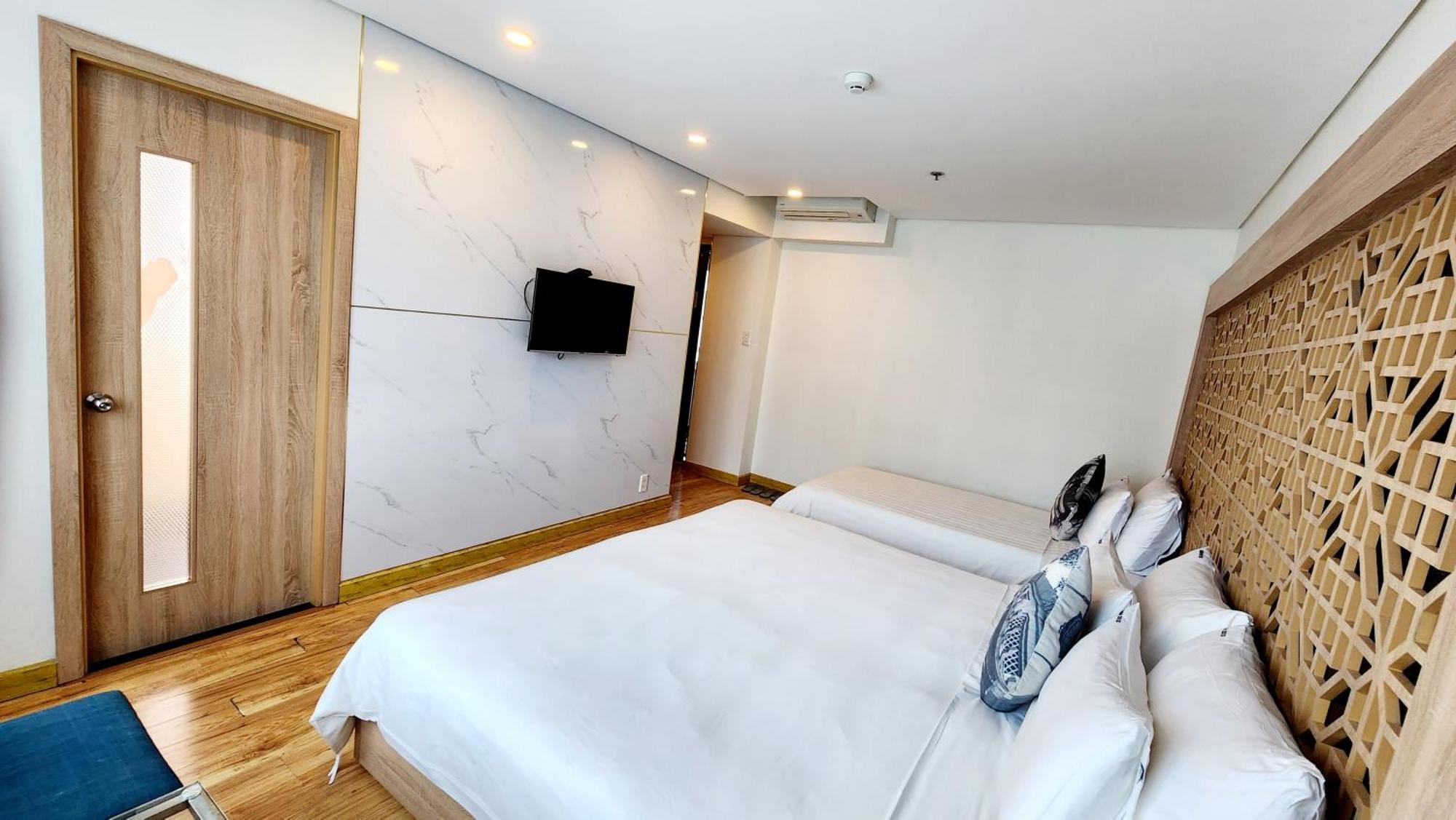 Gemini Saigon &