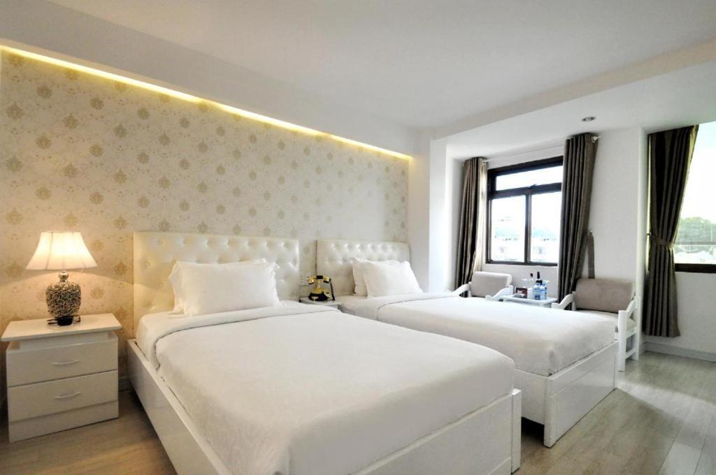 A25 - 255 Le Thanh Ton 3*